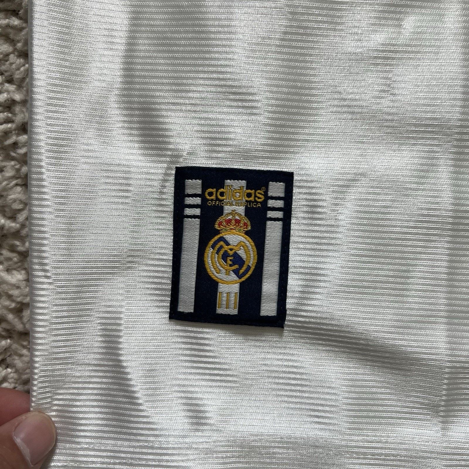 Adidas Adidas Authentic Real Madrid 1999/00 Home Jersey XL NWT Size US XL / EU 56 / 4 - 10 Thumbnail