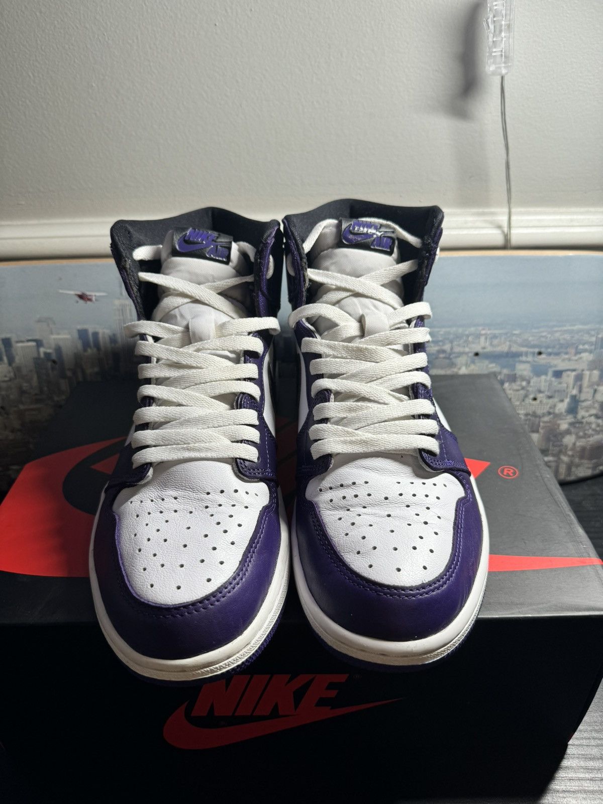 Jordan Brand × Nike Nike Air Jordan 1 Retro OG High Court Purple 2.0 2020 Size US 10 / EU 43 - 3 Thumbnail