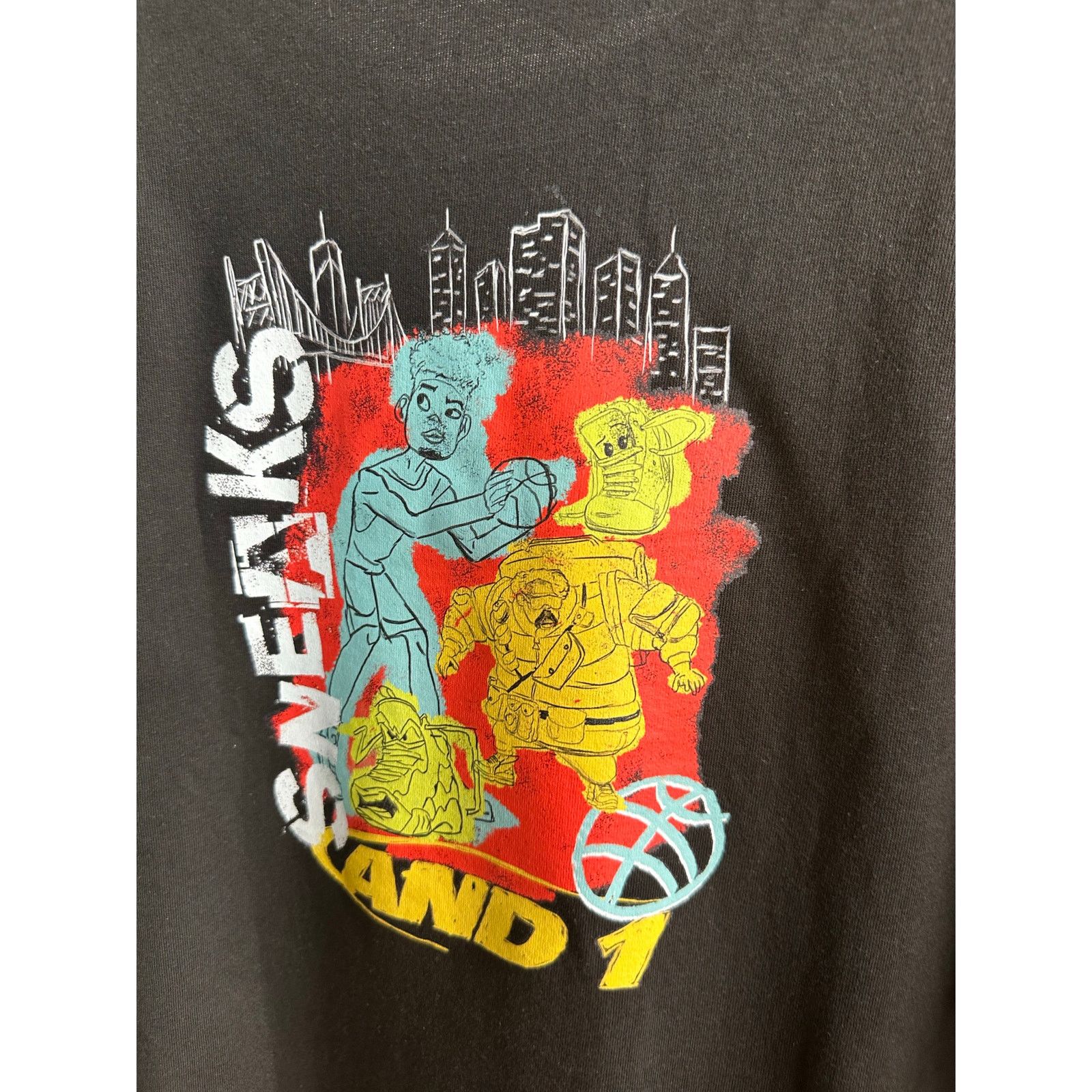 Other Special Sneaks Movie Release T-Shirt - Size L - New Size US L / EU 52-54 / 3 - 4 Thumbnail