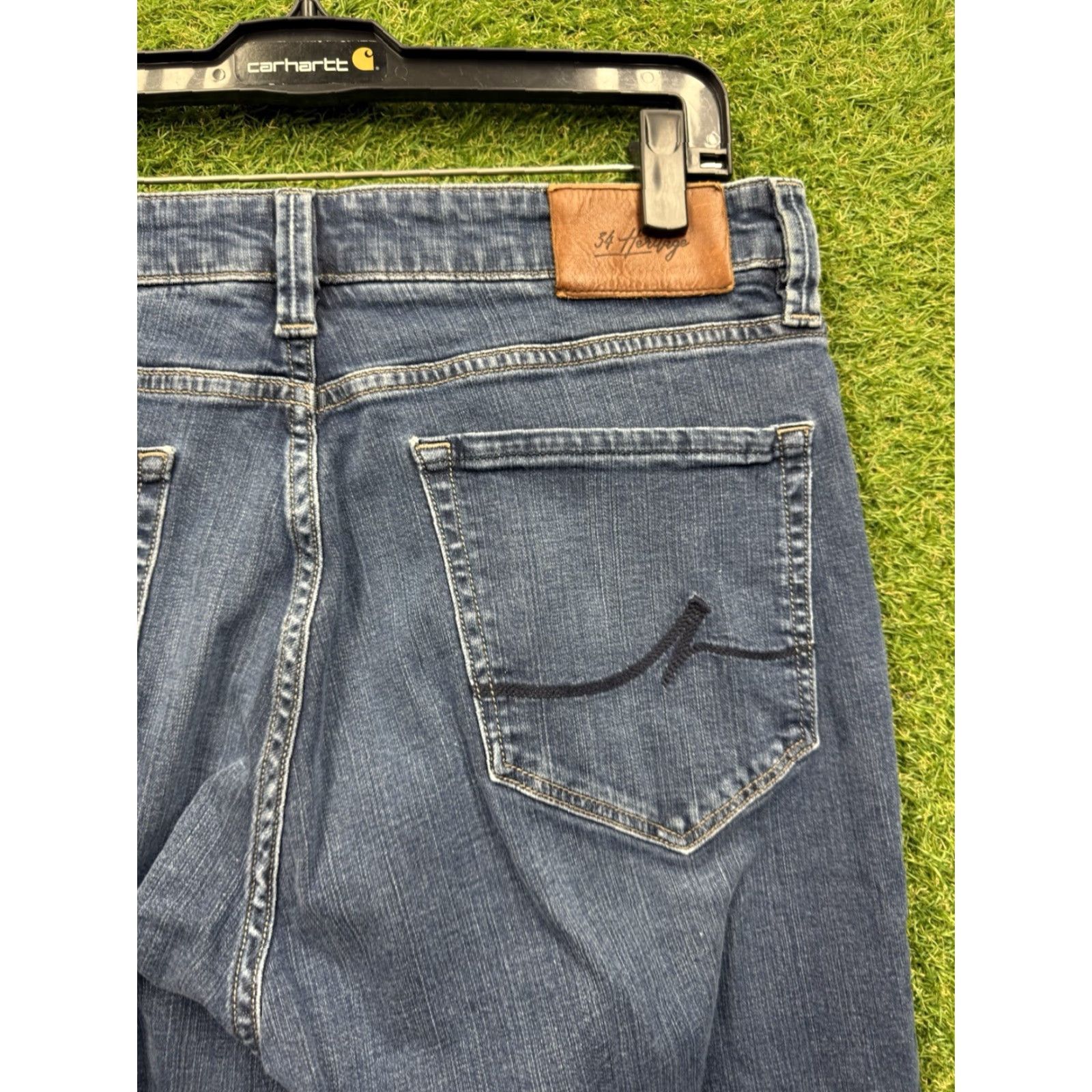 Vintage 34 Heritage Jeans Mens 34 Heritage Charisma Denim Jeans Blue Classic Comfort Rise 5-Pocket Zip Button Regular Inseam 32 Casual Wear Mens Jeans Size US 35 - 3 Thumbnail