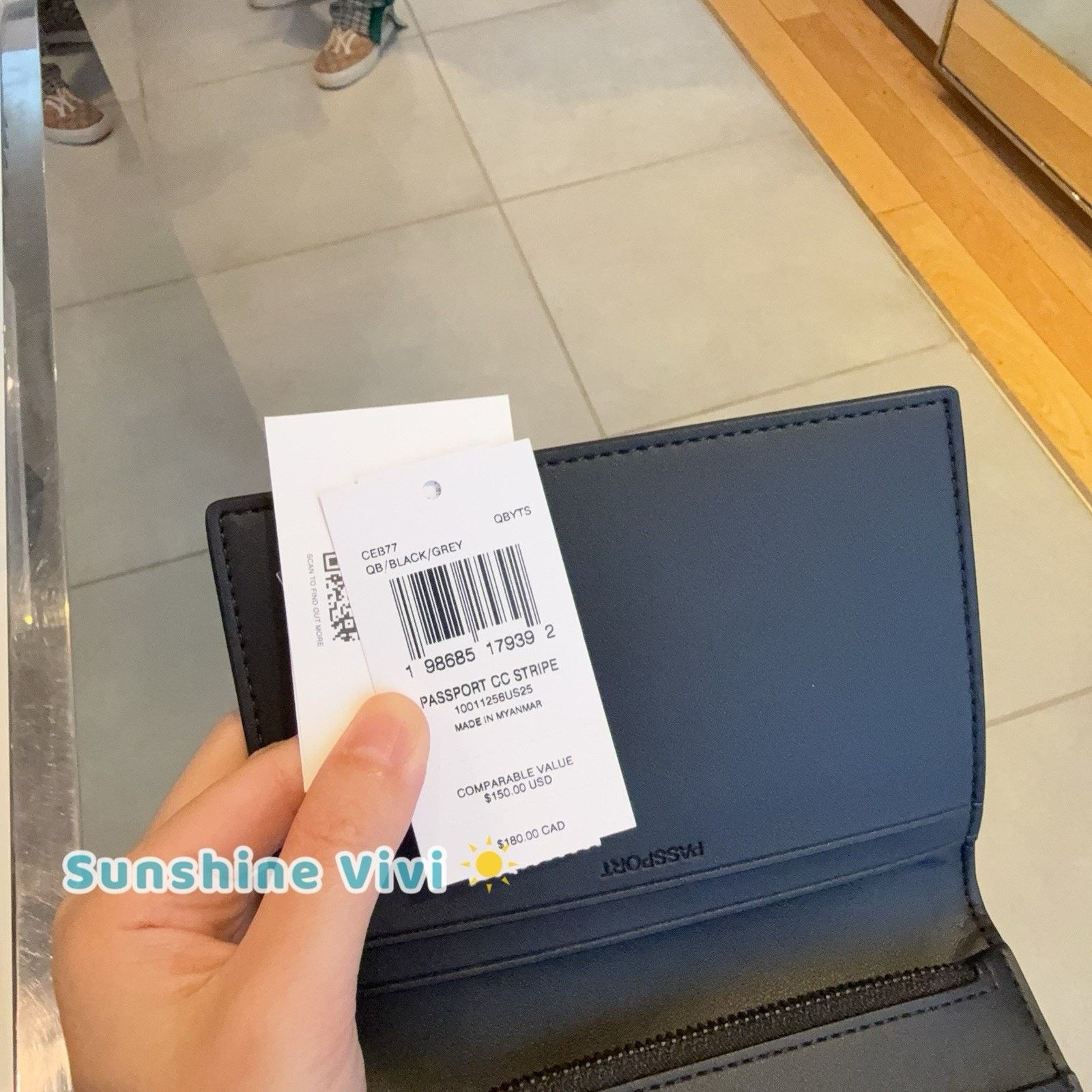 Coach NWT Coach Passport Card Case Stripes Black/Grey CEB77 Size ONE SIZE - 5 Thumbnail