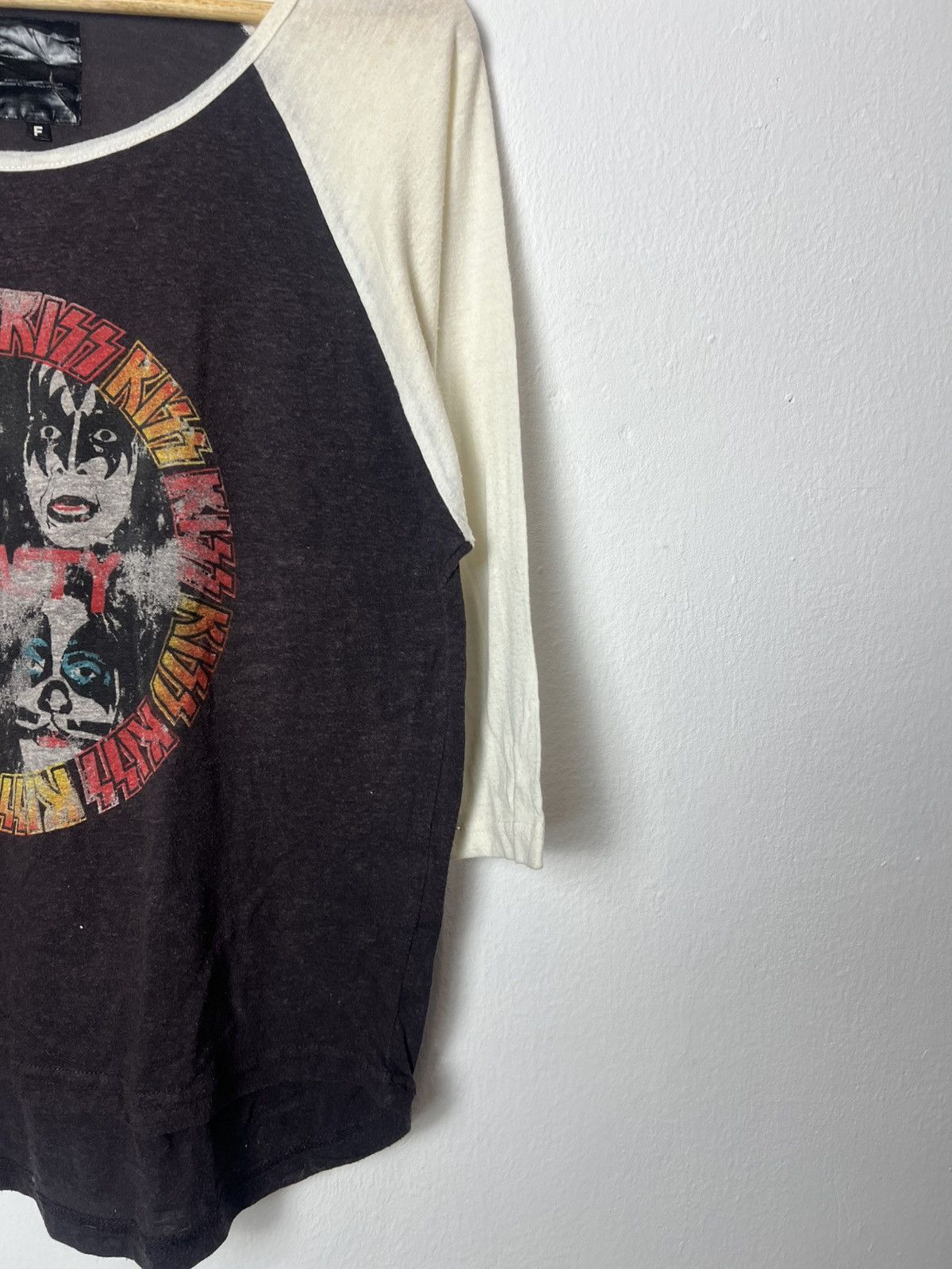 Band Tees Vintage Kiss "Dynasty" Raglan Three Quater Sleeve Tee Size US M / EU 48-50 / 2 - 7 Thumbnail