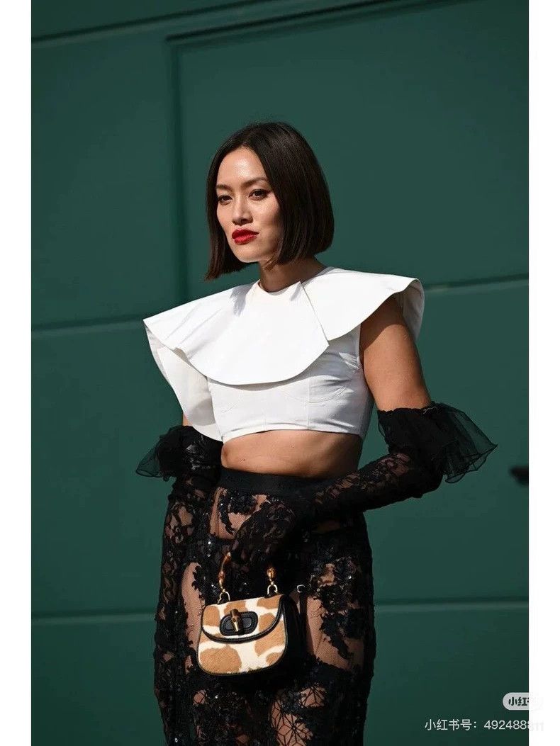 Gucci Gucci White lotus leaf collar sleeveless 2504-Nextarrow Size M / US 6-8 / IT 42-44 - 8 Thumbnail