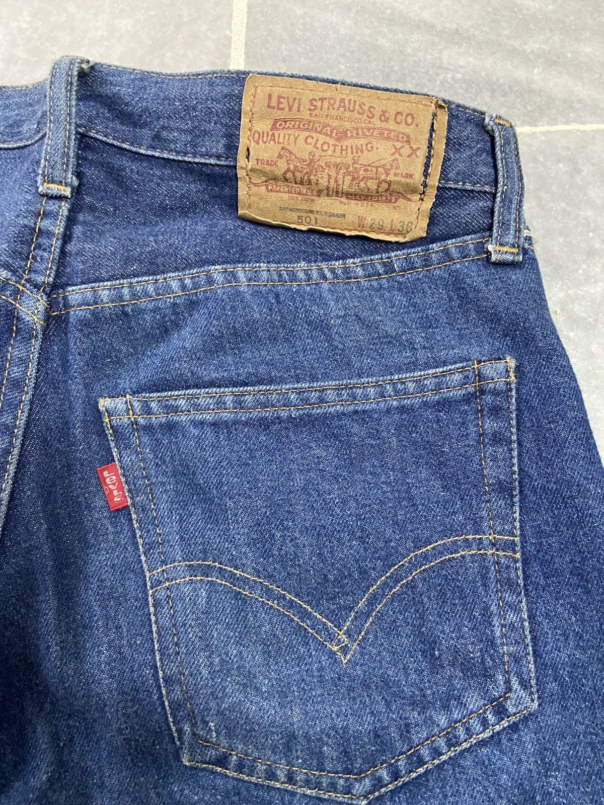 Levi's VTG 70’s Levis 501 Redline Selvedge Jeans Top Button #2 Size US 30 / EU 46 - 7 Thumbnail