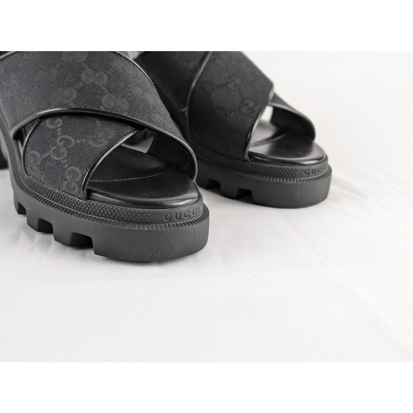 Gucci o1rshd1 Fabric Sandal R.S in Black Size US 7 / IT 37 - 7 Thumbnail