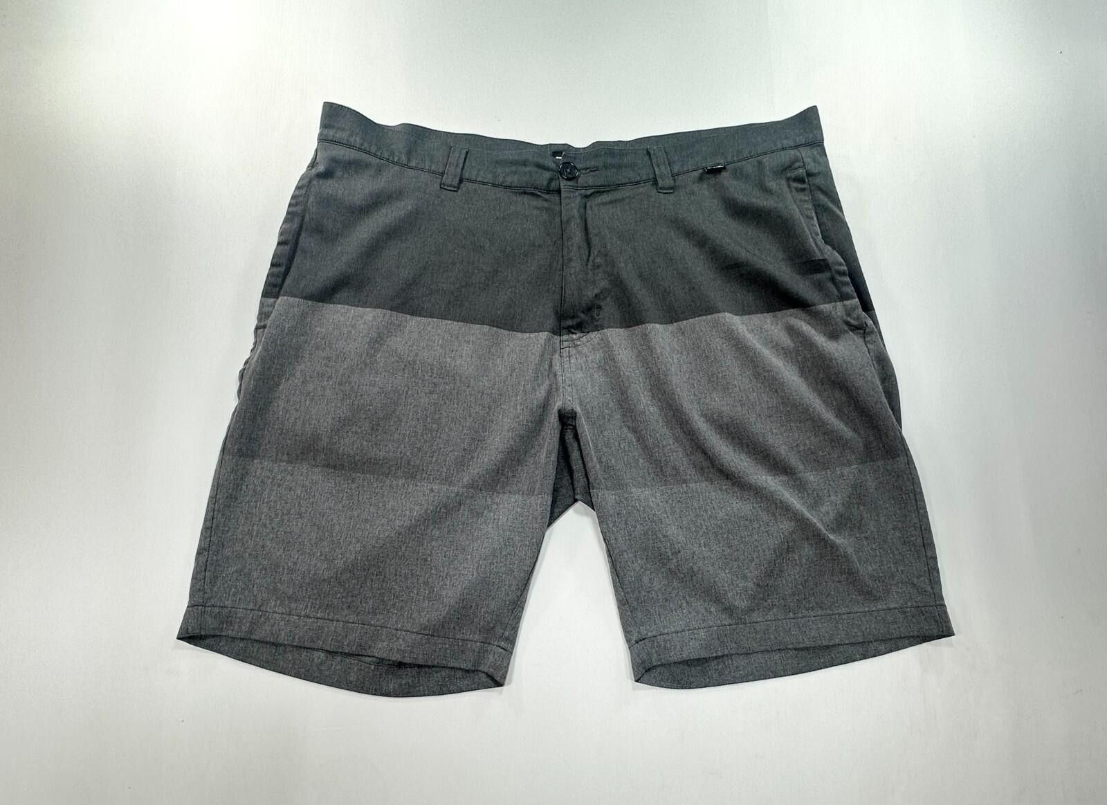 TravisMathew Travis Mathew Flat Athletic Chino Shorts Black/Gray Mens 38 Size US 38 / EU 54 - 1 Thumbnail