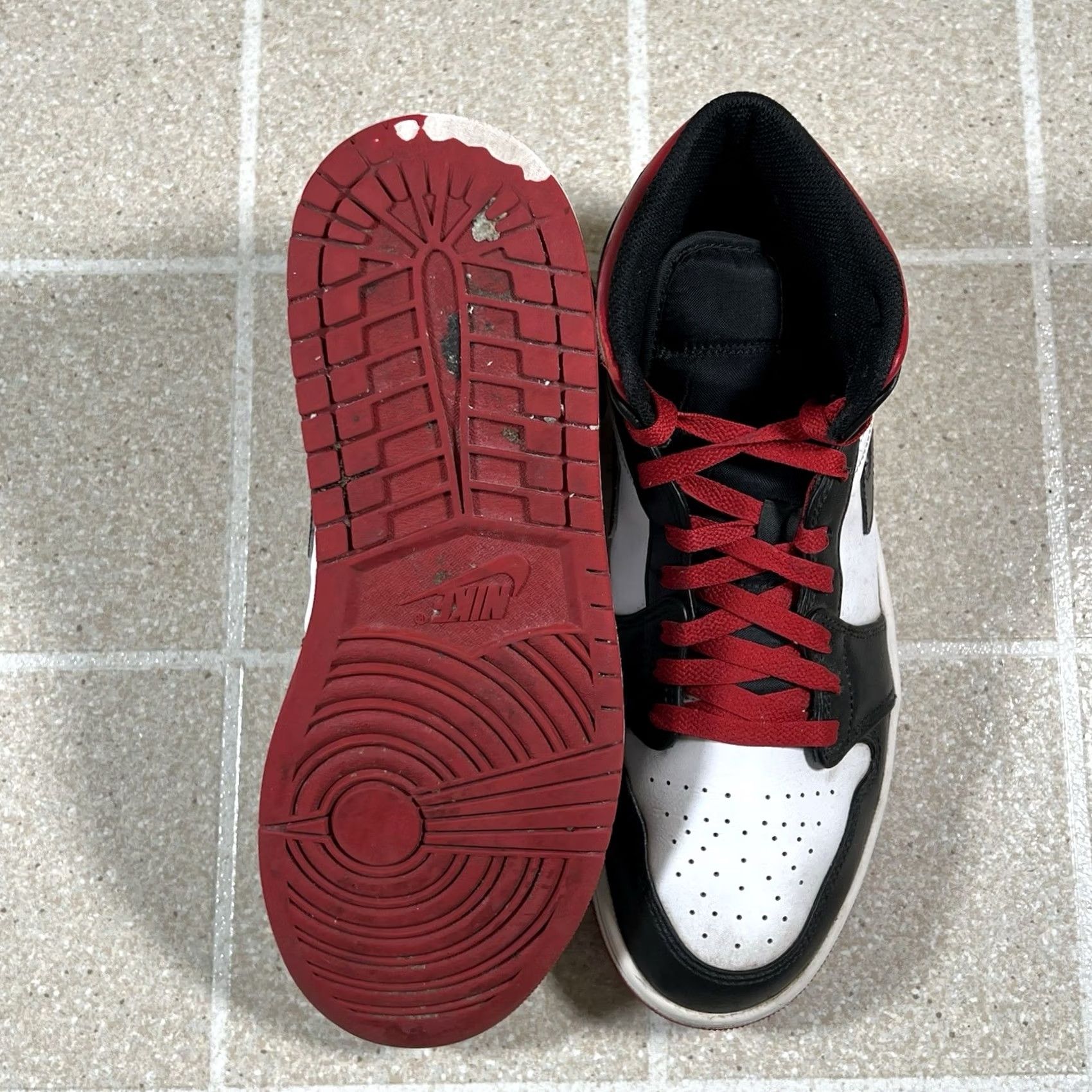 Jordan Brand Jordan Air Jordan 1 Mid DQ8426-106 Gym Red Black White Leather Mens 10.5 Size US 11 / EU 44 - 5 Thumbnail