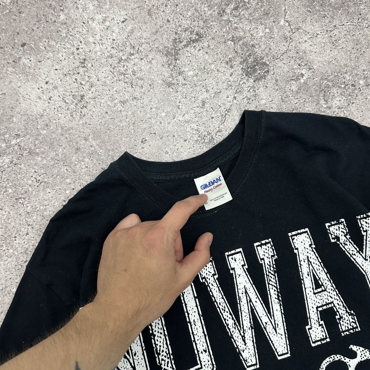 Band Tees Vintage 00s No Way To Escape EP tee hardcore Metal core punk Size US XL / EU 56 / 4 - 6 Thumbnail