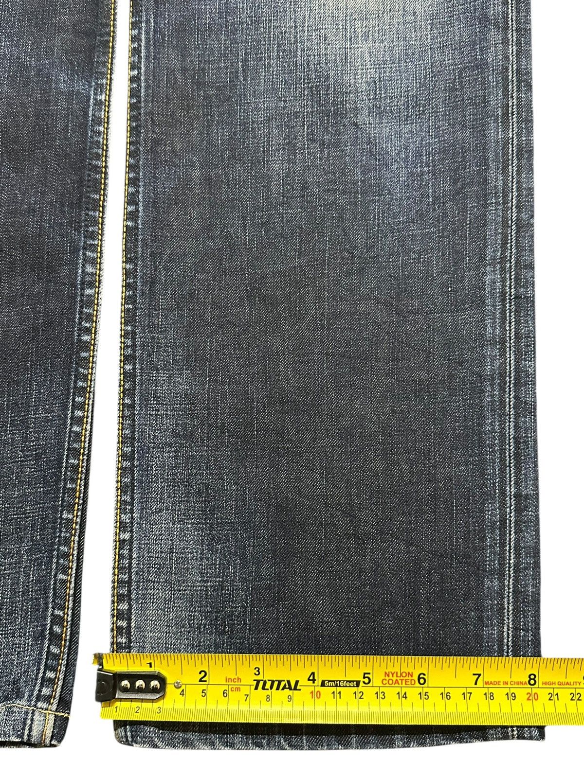 Levi's Vintage Y2K Levis 504 Blue Faded Wash Distress Straight Leg Size US 32 / EU 48 - 15 Thumbnail