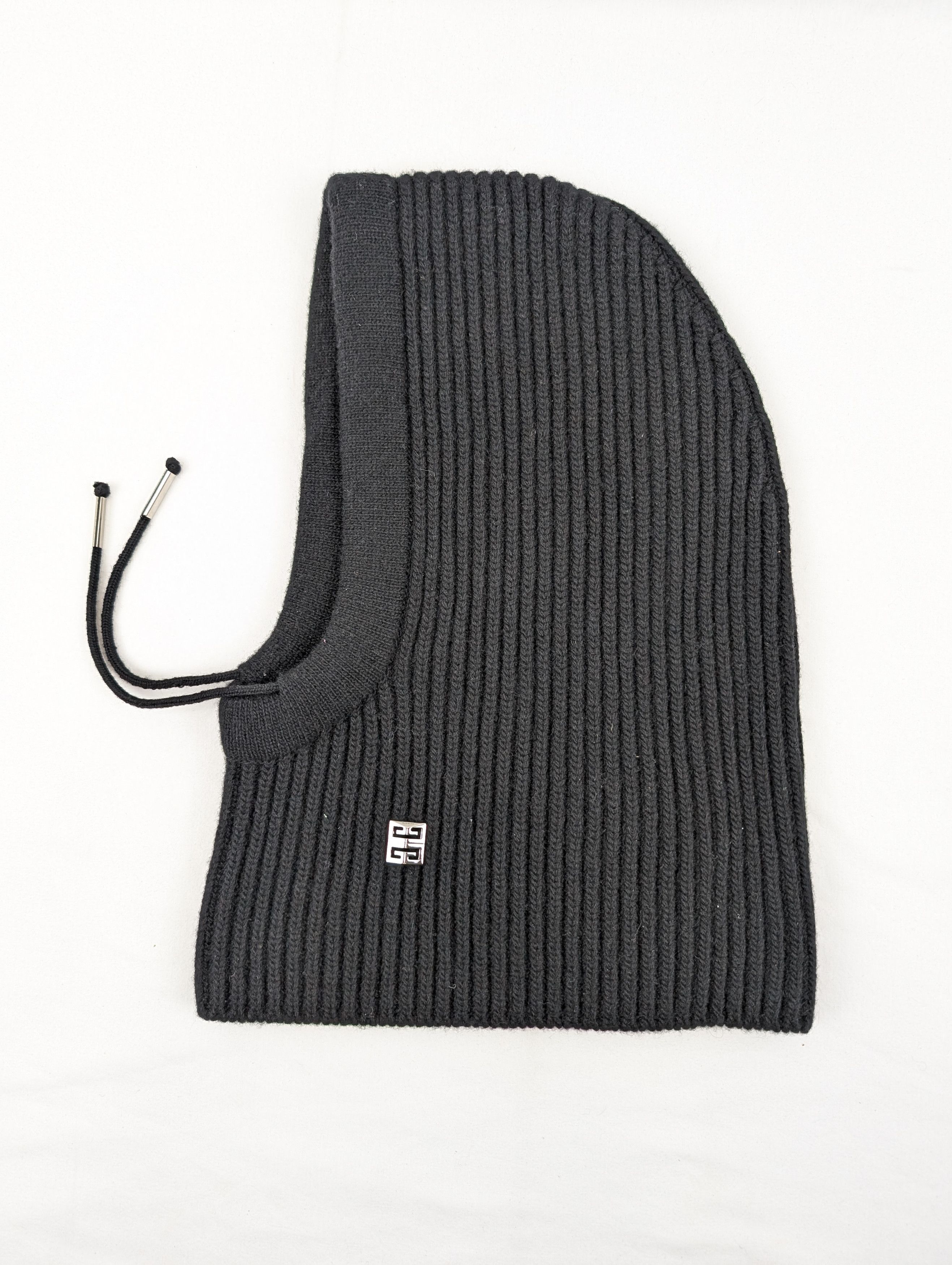 Givenchy o1rshd1 Size: OS / Wool & Cashmere Balaclava in Black Size ONE SIZE - 1 Thumbnail