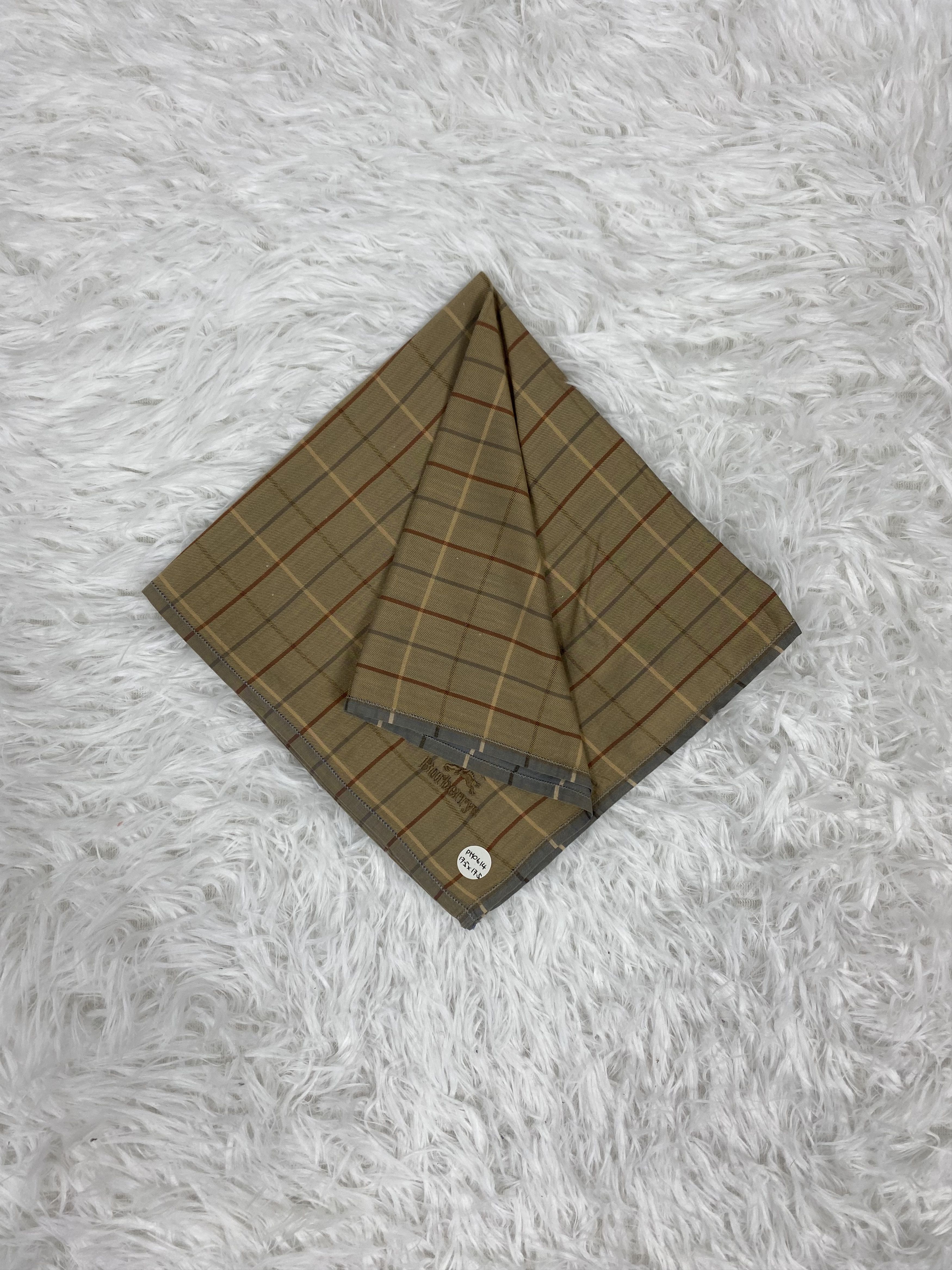 Burberry Vintage Burberry Handkerchief Neckerchief PH0614 Size ONE SIZE - 1 Thumbnail
