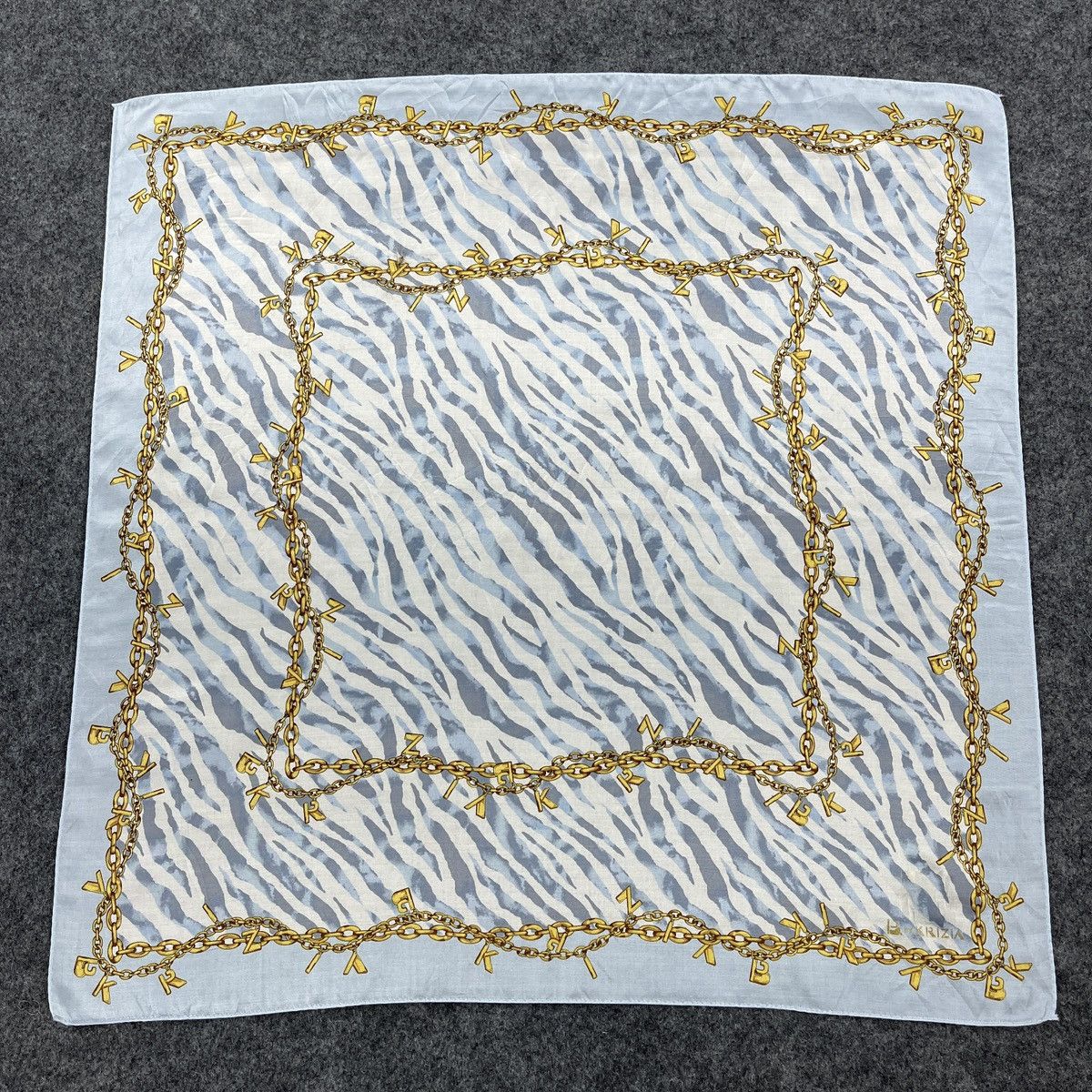 Krizia Uomo Krizia Handkerchief / Neckerchief / Headscarf B1772 Size ONE SIZE - 1 Thumbnail