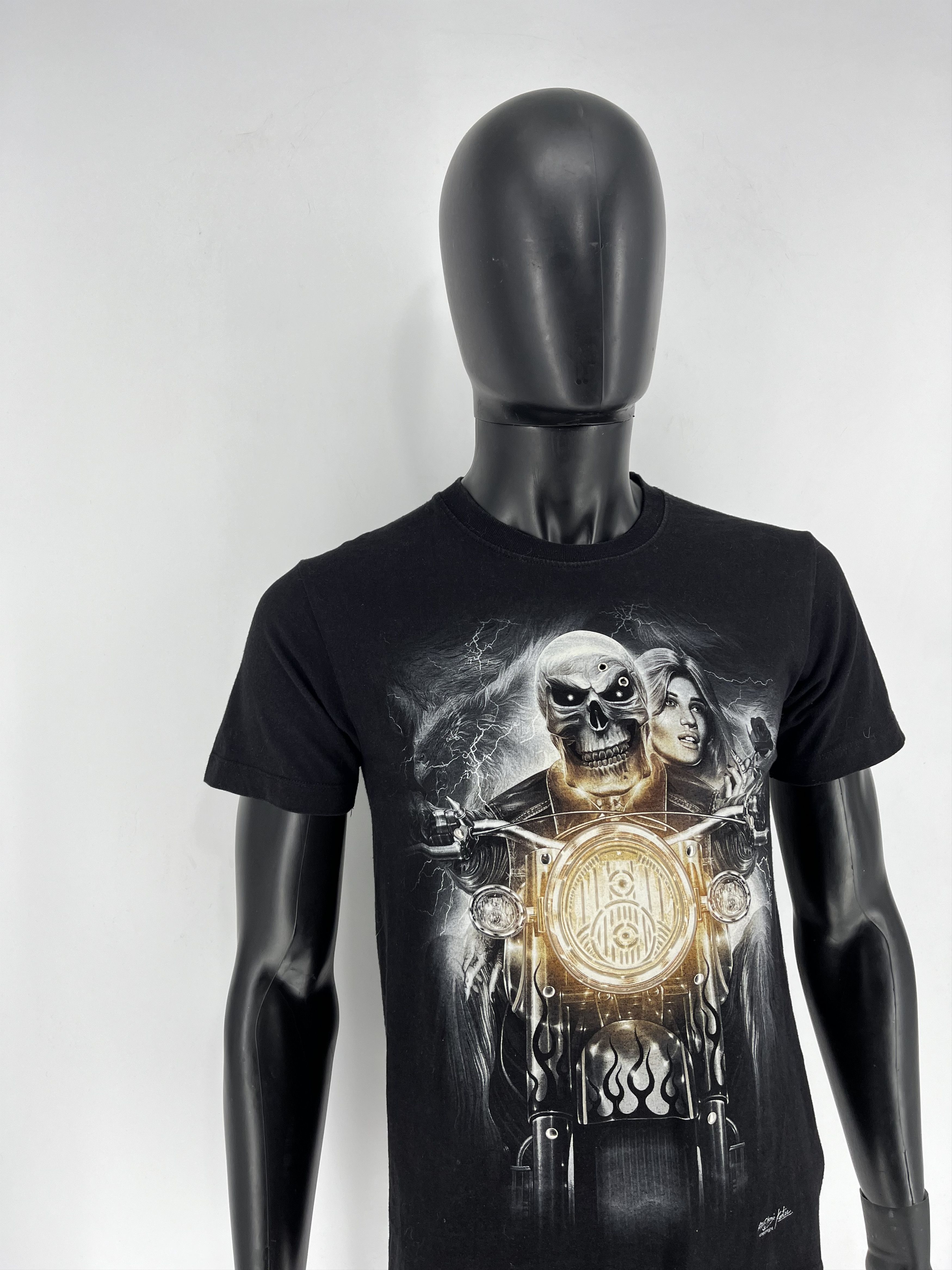 Vintage T-shirt Skeleton and a girl with a girl on a motorcycle Size US S / EU 44-46 / 1 - 4 Thumbnail