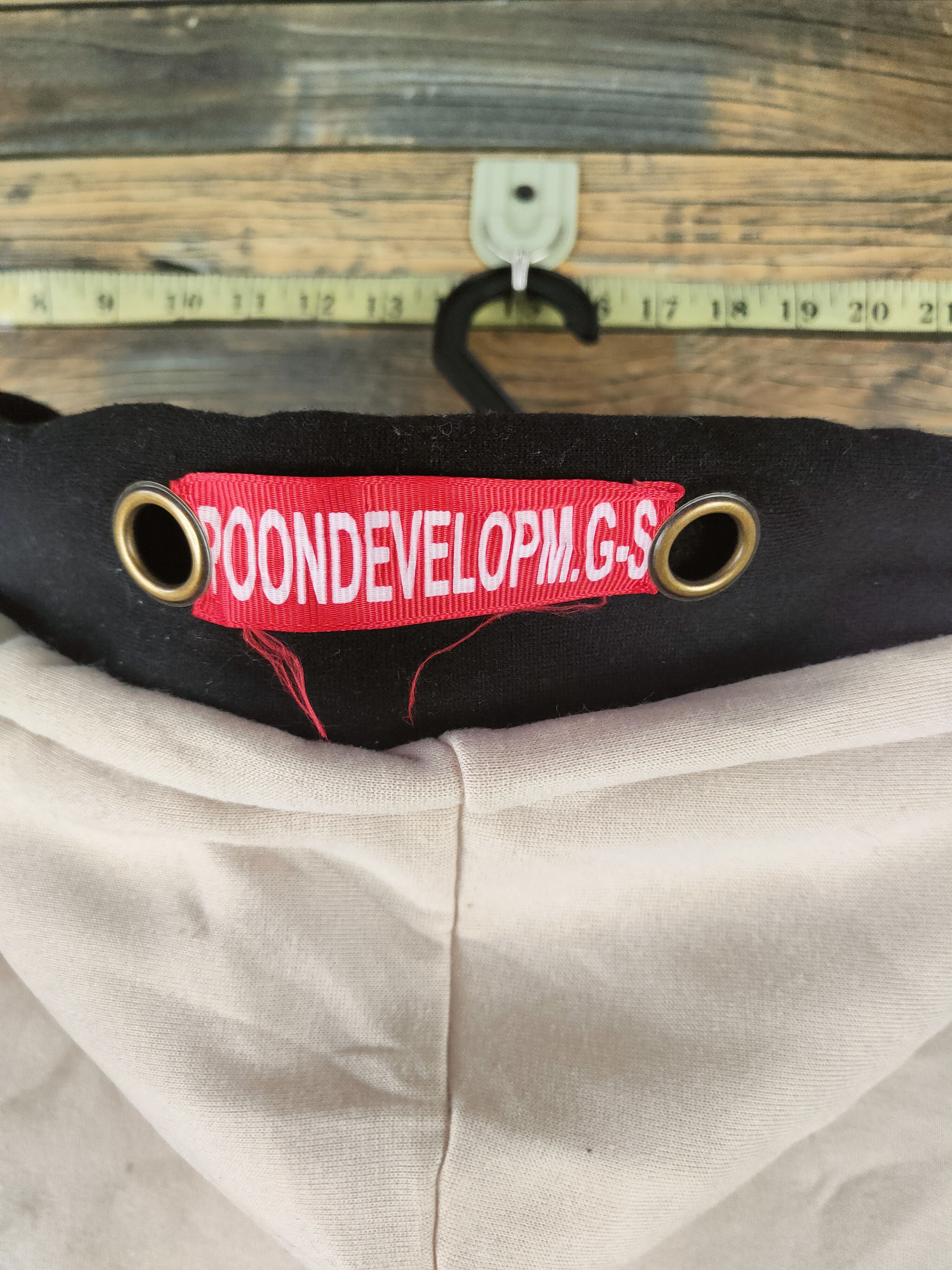 Japanese Brand Hot 🔥 Stuff 🔥 Cocomomo Beige Hoodie Sweatshirts Size US XL / EU 56 / 4 - 7 Thumbnail