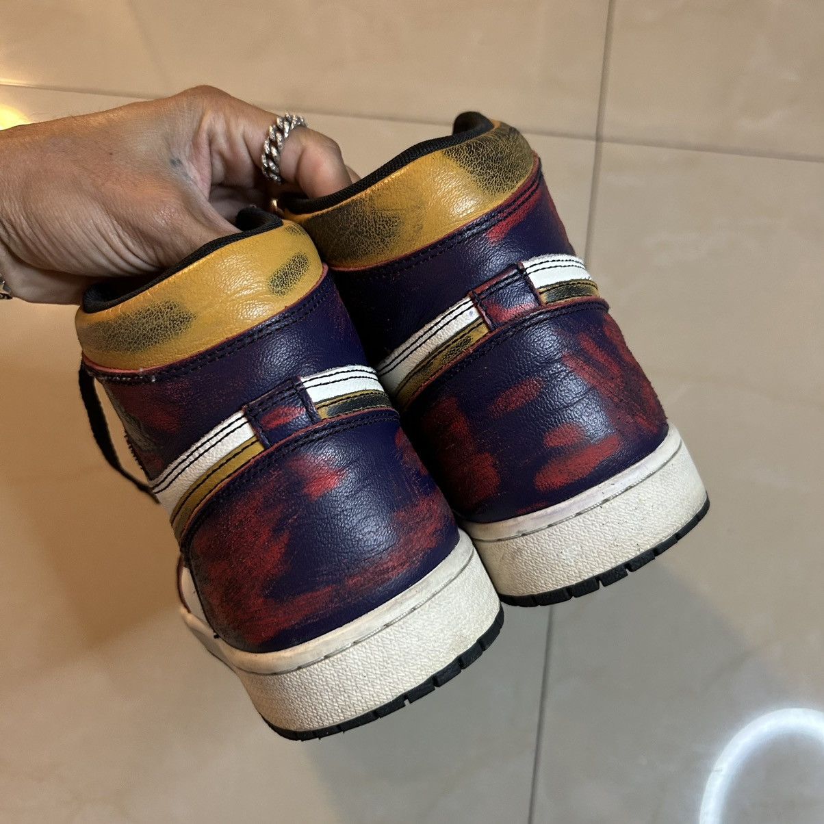 Jordan Brand Jordan 1 Sb La to Chicago Size US 9.5 / EU 42-43 - 4 Thumbnail