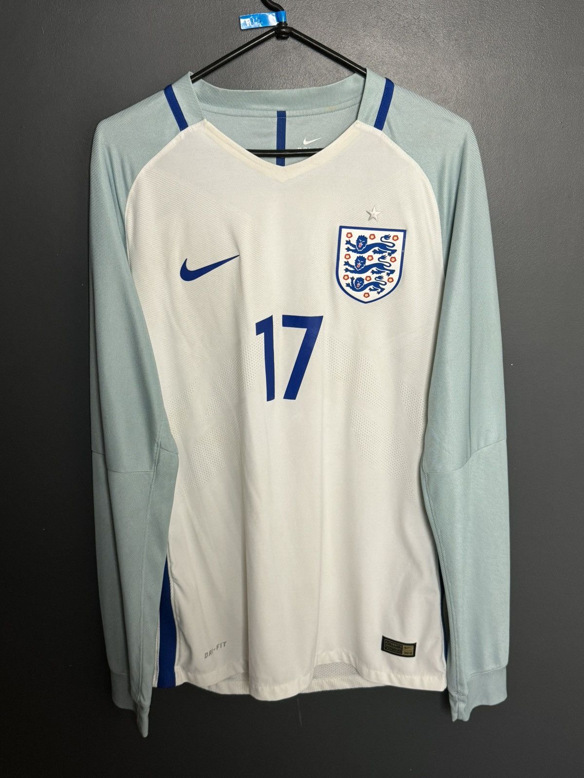 Nike England 16/18 Home Player Issue Football Long Sleeve Jersey Size US L / EU 52-54 / 3 - 1 Thumbnail