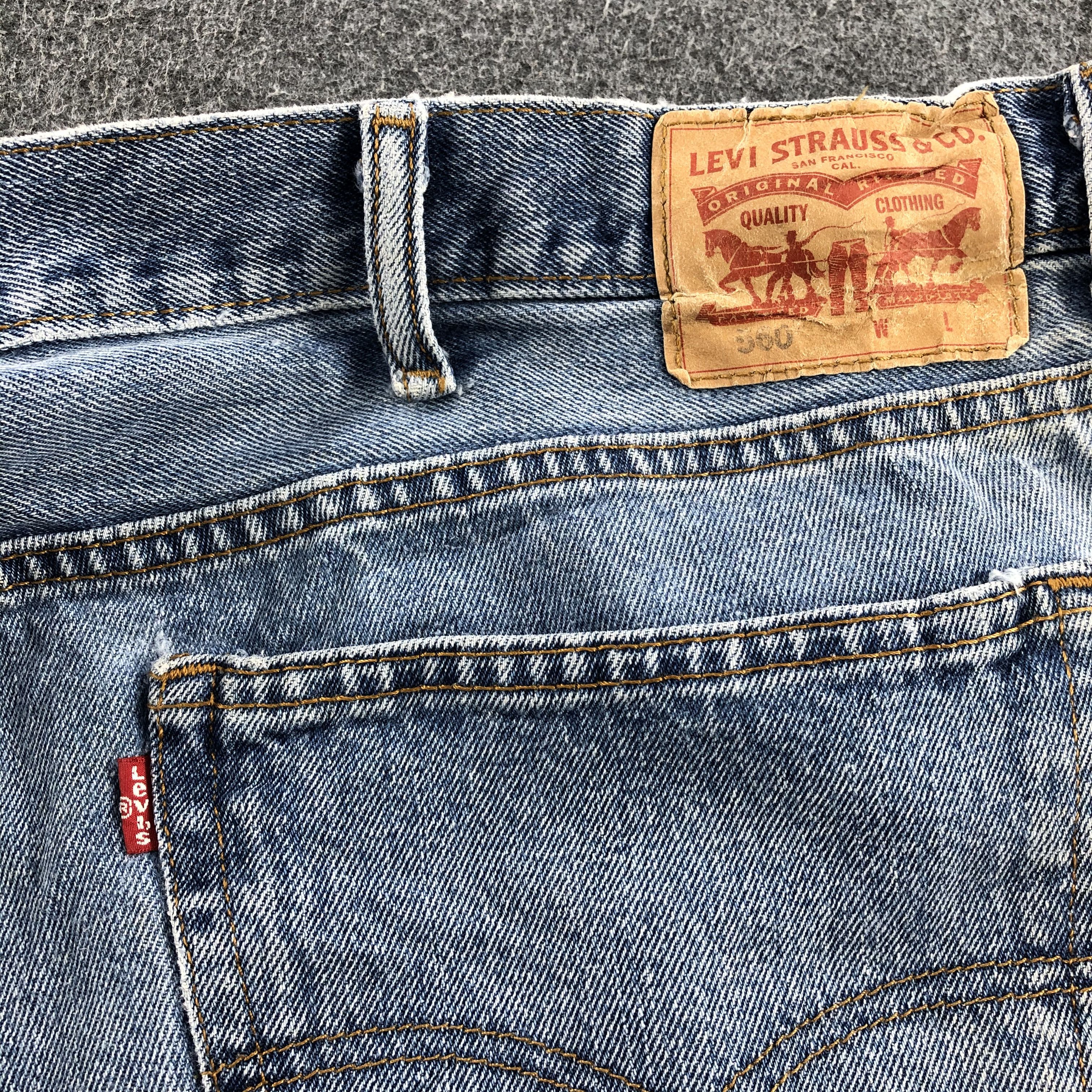 Levi's W48 Light Wash Vintage Levis 560 Jeans-J1192 Size US 44 / EU 60 - 5 Thumbnail