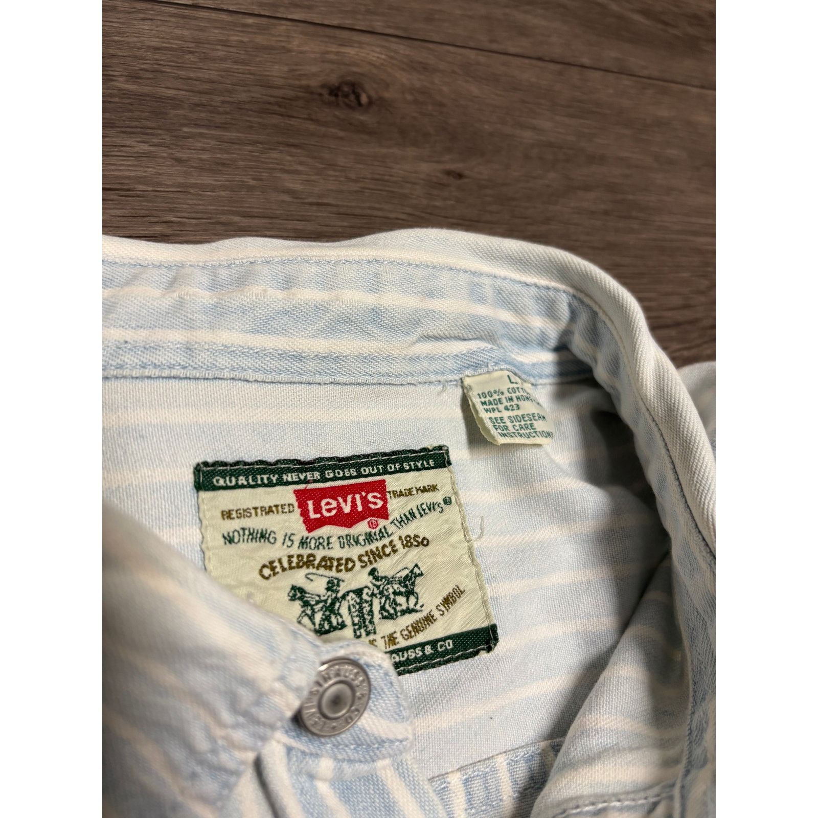 Levi's × Vintage Vintage Levis White Blue Striped Button Shirt Sz L 90s Size US L / EU 52-54 / 3 - 3 Thumbnail