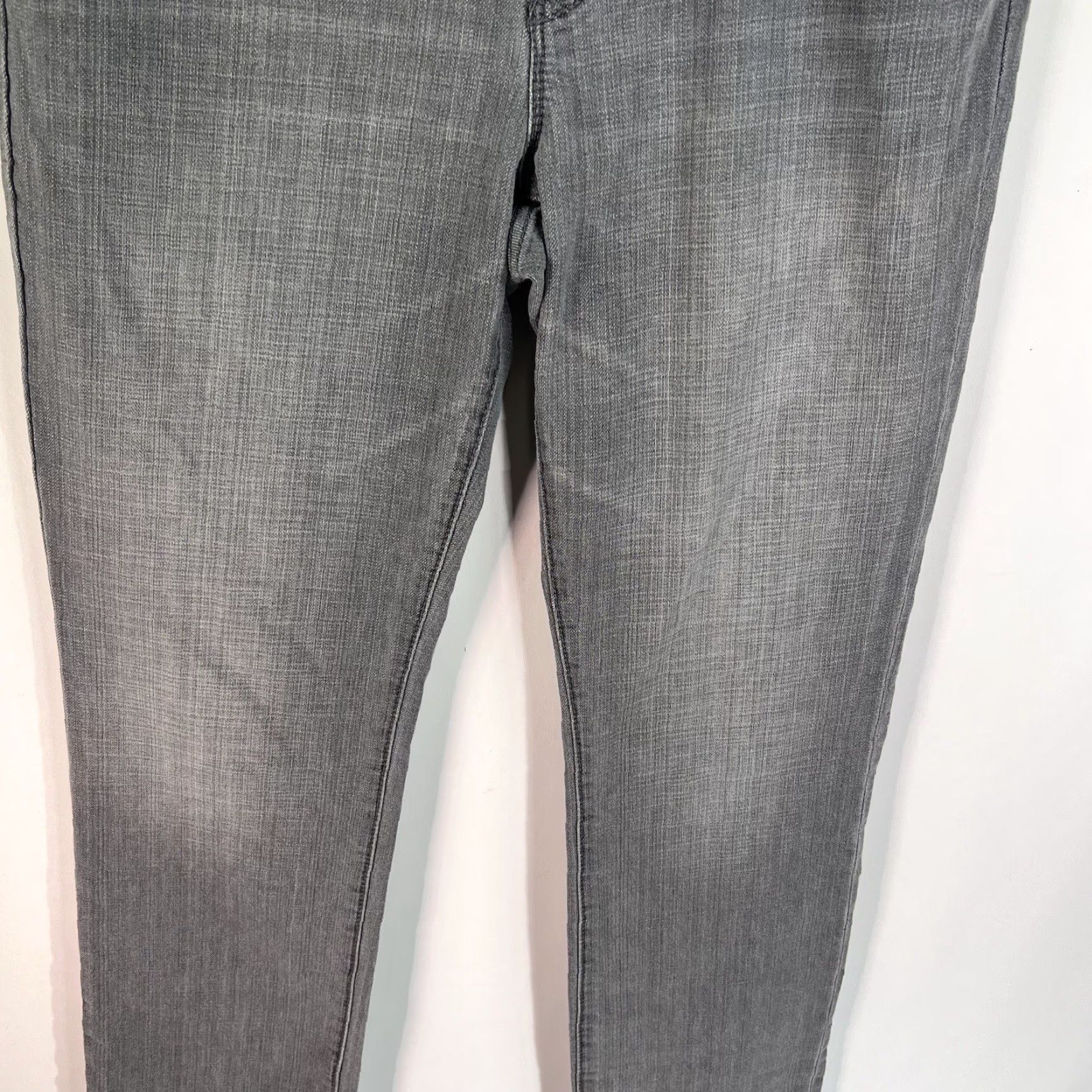 7 For All Mankind 7 For All Mankind Embroidered Slim Straight Jeans Women Size 32 Gray 32X34 Designer Size 24" / US 00 / IT 34 - 3 Thumbnail