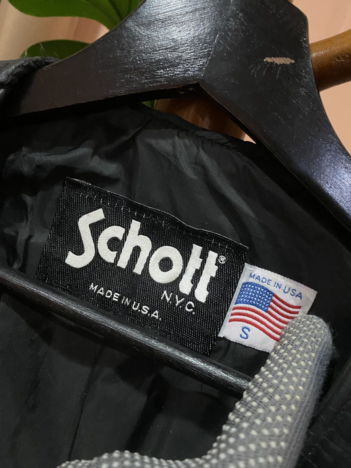 Schott Vintage Schott NYC Black Leather Vest - Made in USA - Size S Size US S / EU 44-46 / 1 - 6 Thumbnail