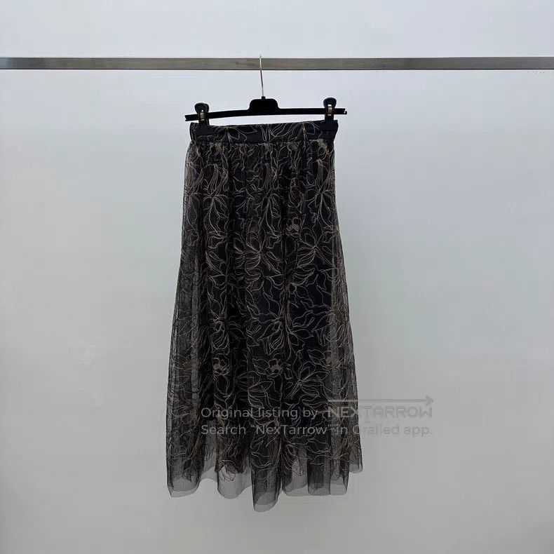 Brunello Cucinelli Brunello Cucinelli Embroidered heavy tulle skirt Size 24" / US 00 / IT 34 - 2 Thumbnail