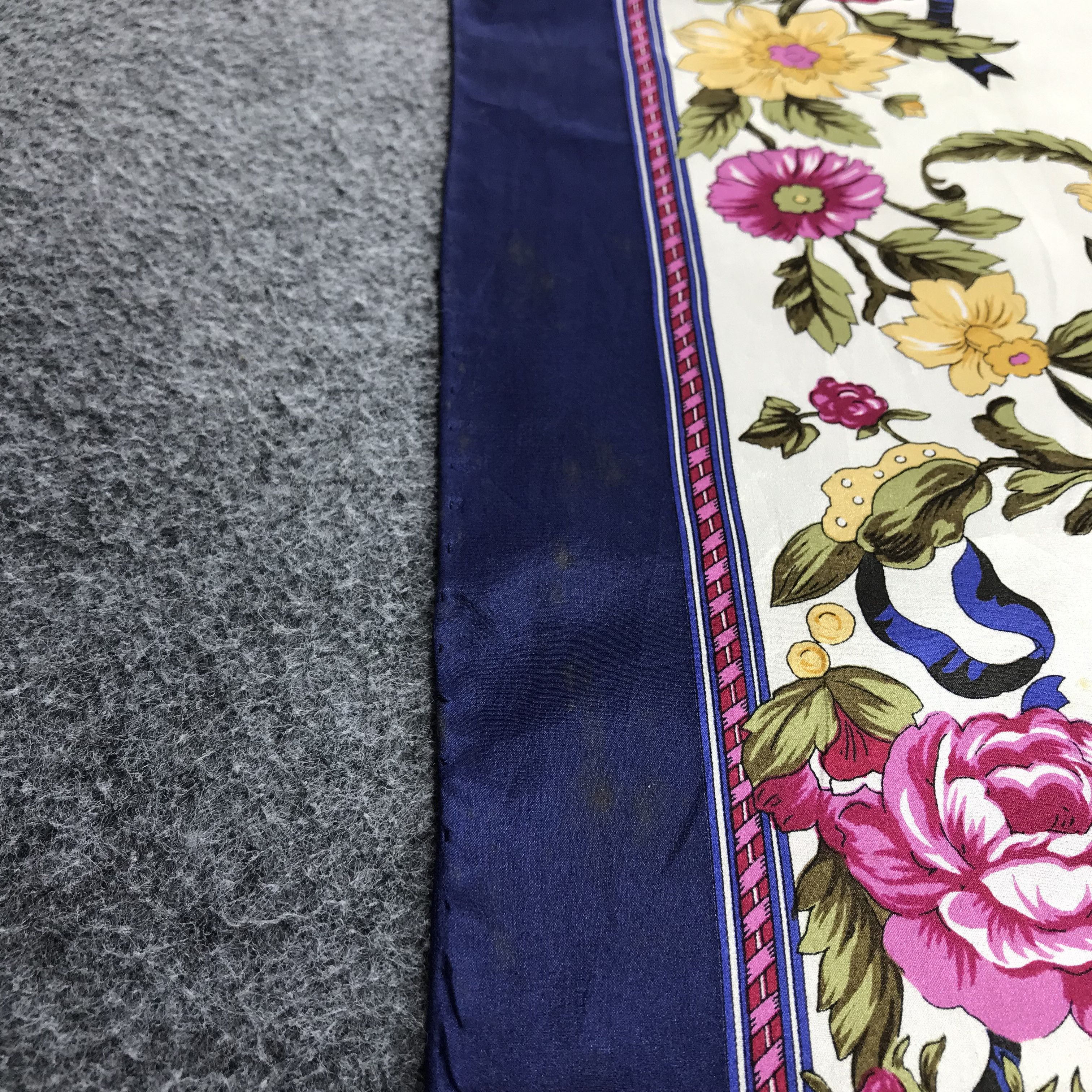 Japanese Brand Vintage Luxury Floral Silk Scarf M120 Size ONE SIZE - 5 Thumbnail