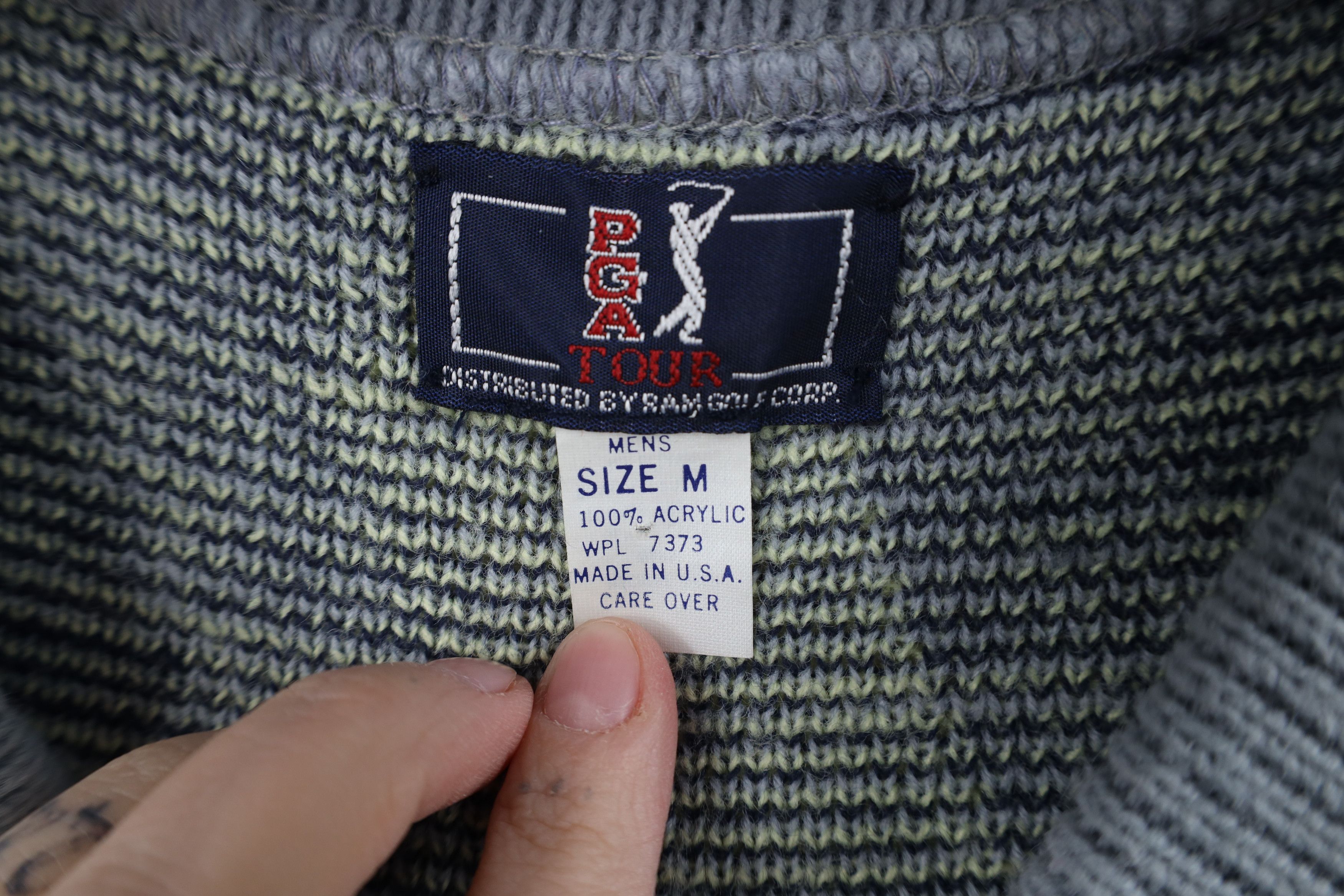 Vintage Vintage 70s 80s PGA Golf Diamond Knit V-Neck Sweater USA Size US M / EU 48-50 / 2 - 5 Thumbnail