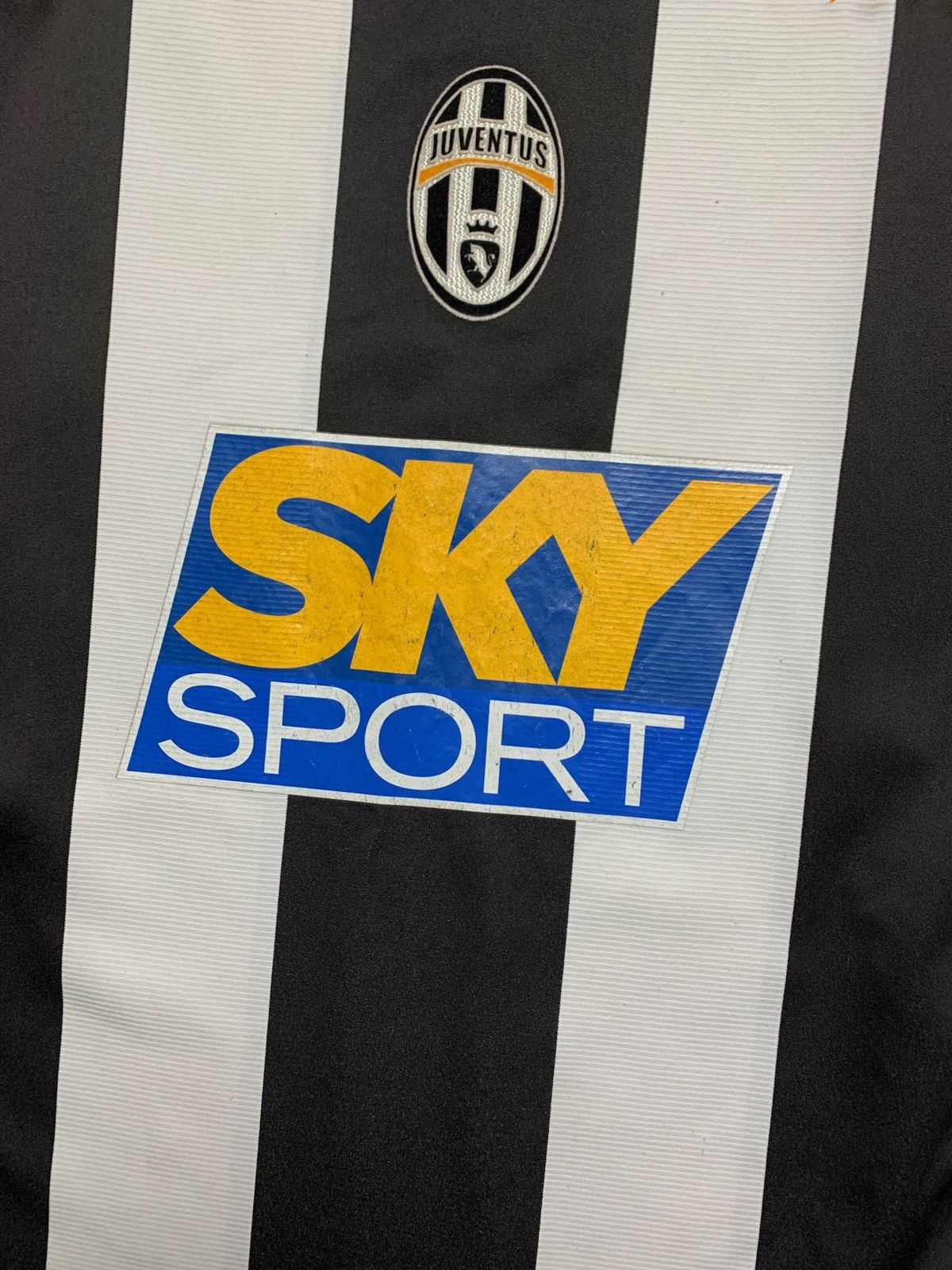 Nike × Vintage Vintage Nike Juventus soccer jersey size L logo Size US L / EU 52-54 / 3 - 3 Thumbnail