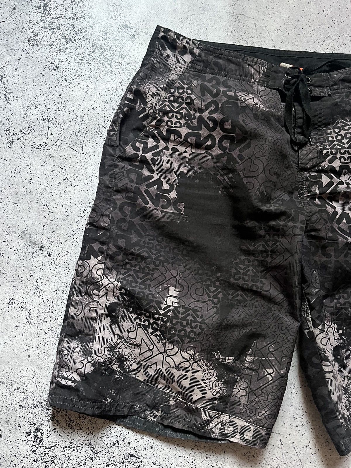 Nike × Vintage Vintage Nike Shorts Mini Swoosh Monogram Y2K USA Swimwear Size US 32 / EU 48 - 3 Thumbnail