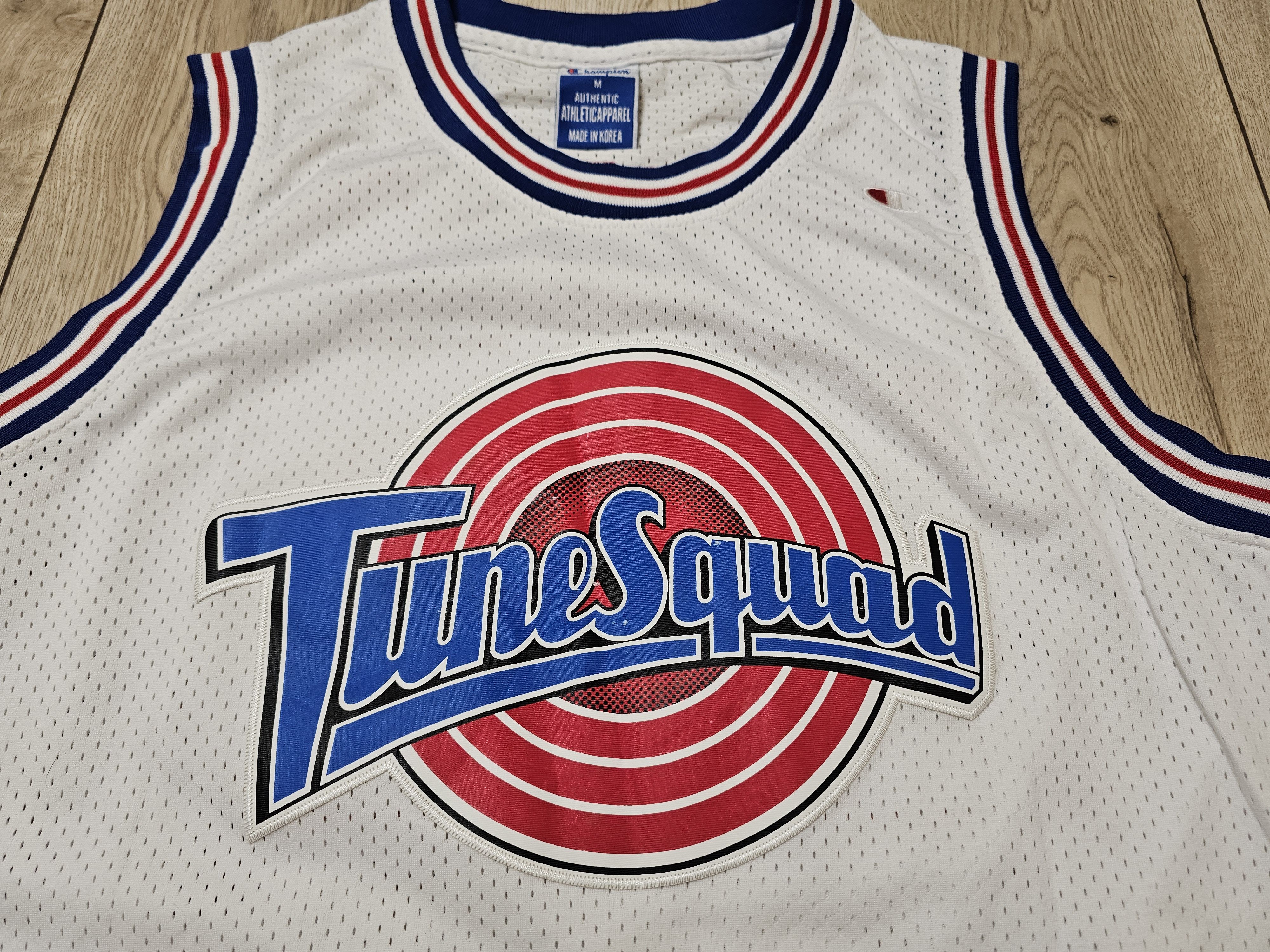 Champion VINTAGE MICHAEL JORDAN TUNE SQUAD BASKETBALL SPACE JAM Size US M / EU 48-50 / 2 - 3 Thumbnail