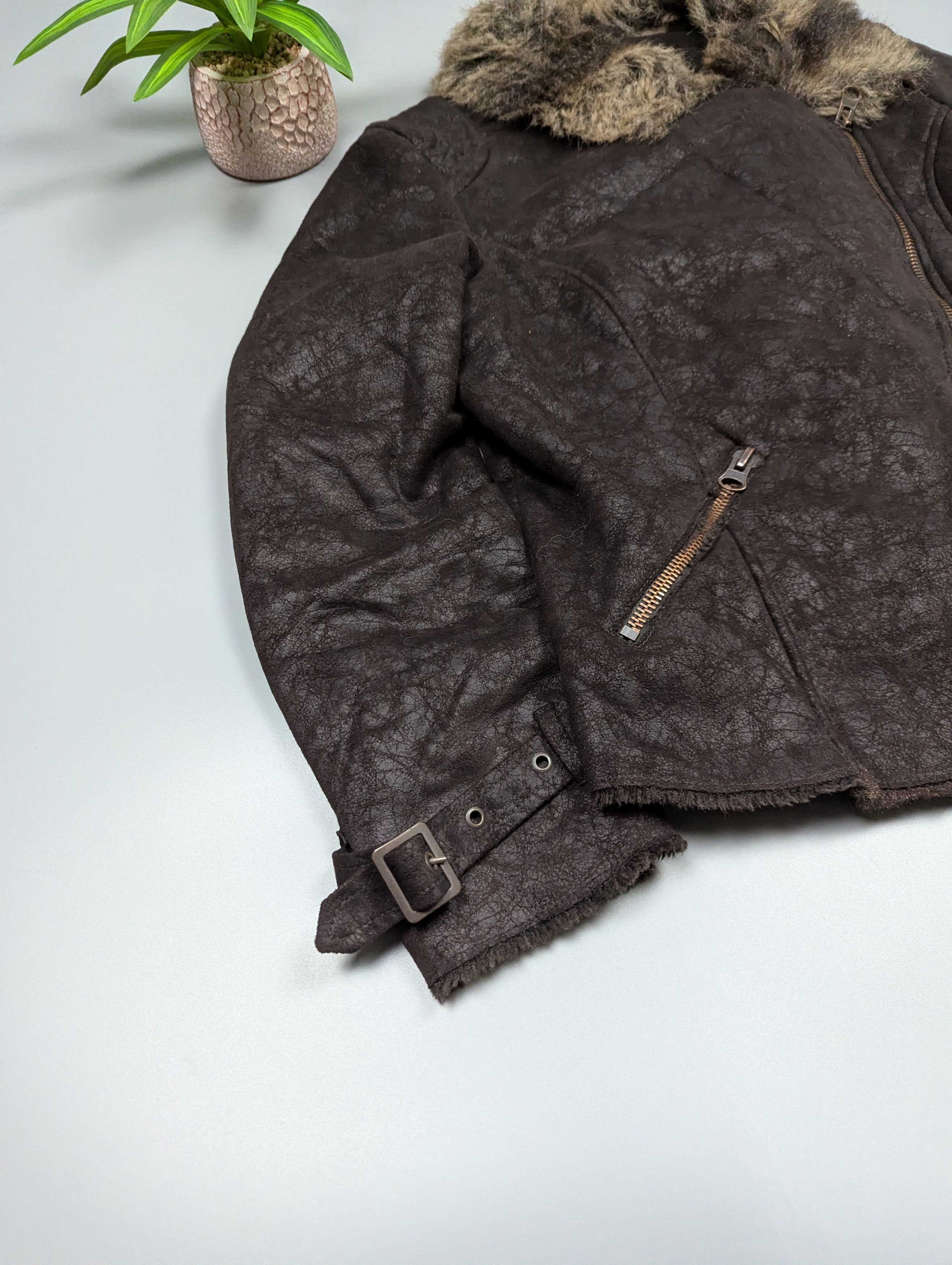 Vintage Vintage Distressed Brown Leather Moto Jacket Women’s S/M Size M / US 6-8 / IT 42-44 - 3 Thumbnail