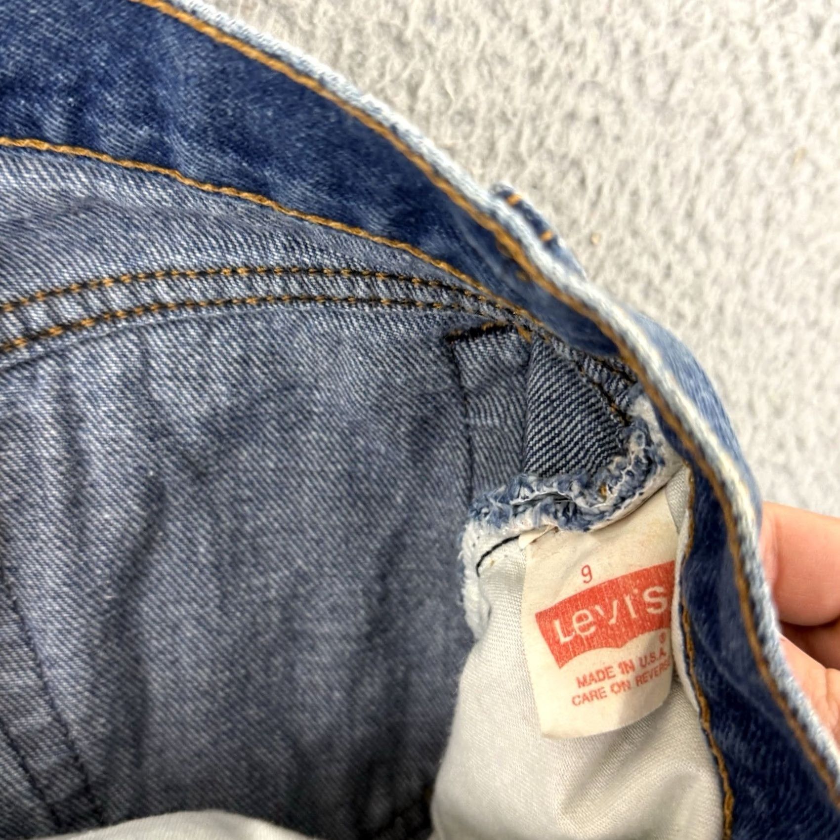 Levi's VINTAGE Levi’s Skirt Womens 9 Blue Denim High Rise A-Line Boho 80s 90s Cowboy Size 30" / US 8 / IT 44 - 5 Thumbnail