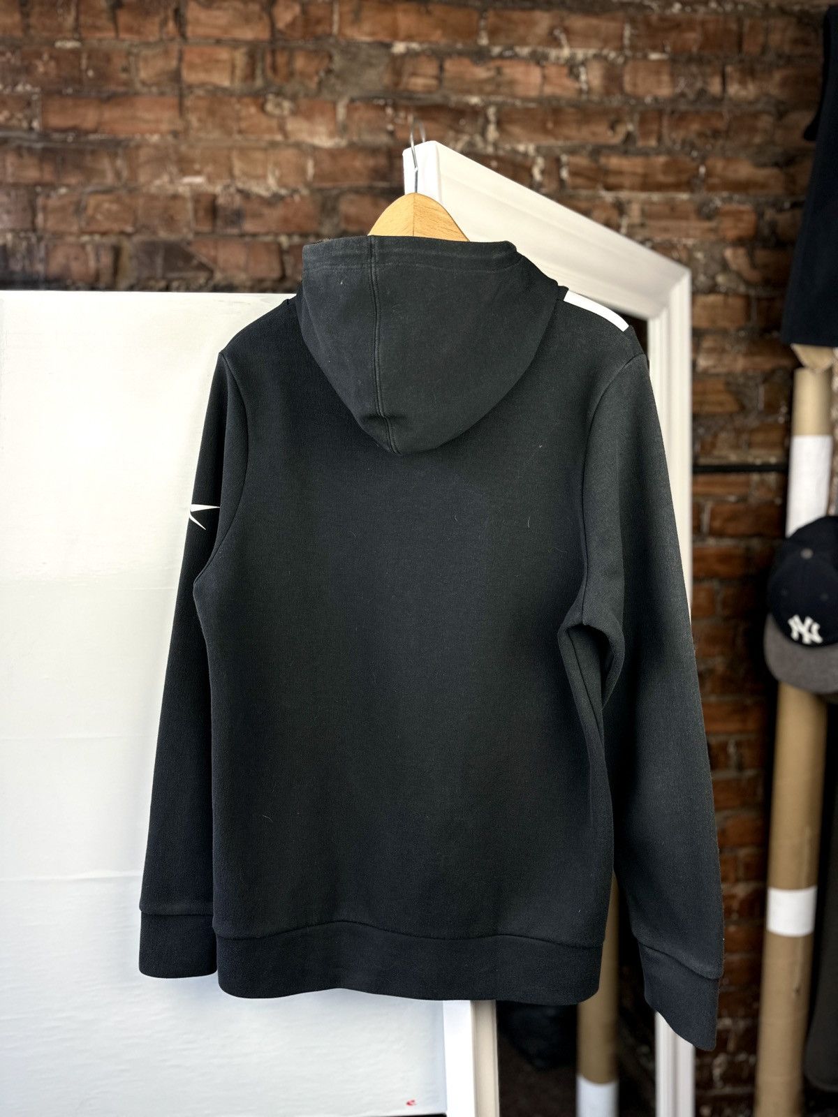 Reebok Men’s Hoodie Reebok Black Size: M Size US M / EU 48-50 / 2 - 3 Thumbnail