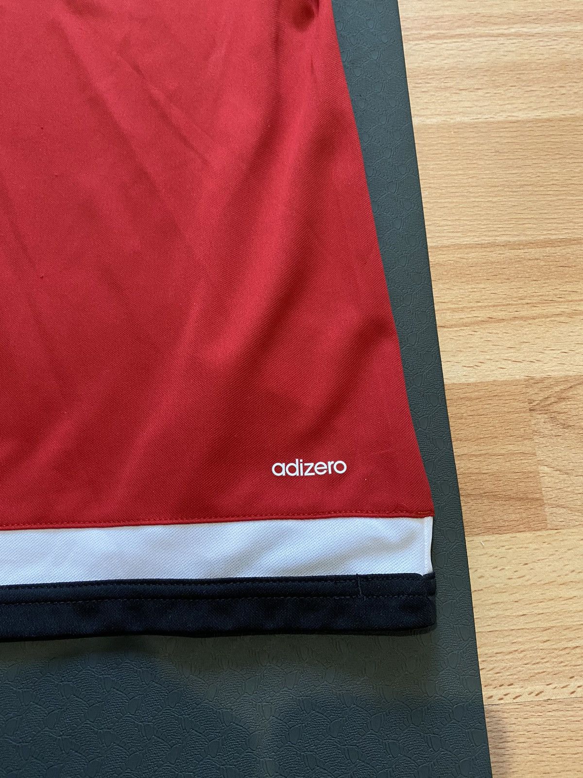 Adidas Wales Team Training Jersey Football SHirt Red Adidas Mens L Size US L / EU 52-54 / 3 - 3 Thumbnail