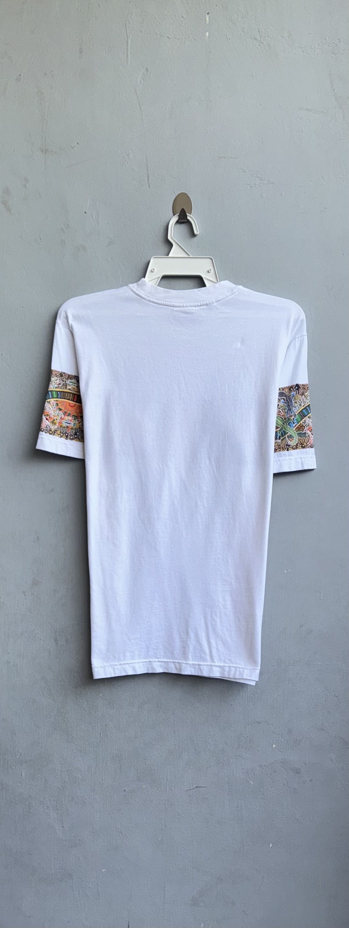 Vintage Vintage 90's Danny Eastwood Aboriginal Art Australia Tee Size US M / EU 48-50 / 2 - 6 Thumbnail