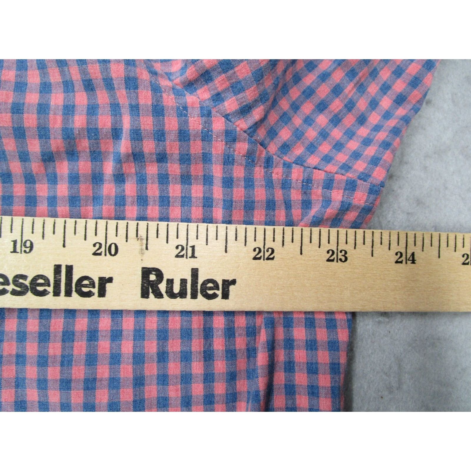 Vineyard Vines VINEYARD VINES Men's Slim Fit Pink Check Button-Up Shirt Large Casual Business 2010s Whale Logo Size US L / EU 52-54 / 3 - 5 Thumbnail