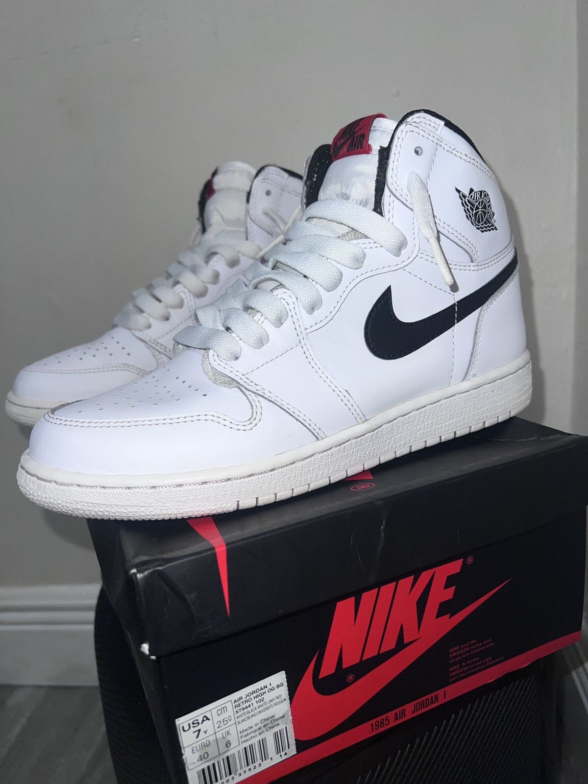 Jordan Brand Air Force Jordan 1 OG High Yin Yang Size US 7 / EU 40 - 4 Thumbnail