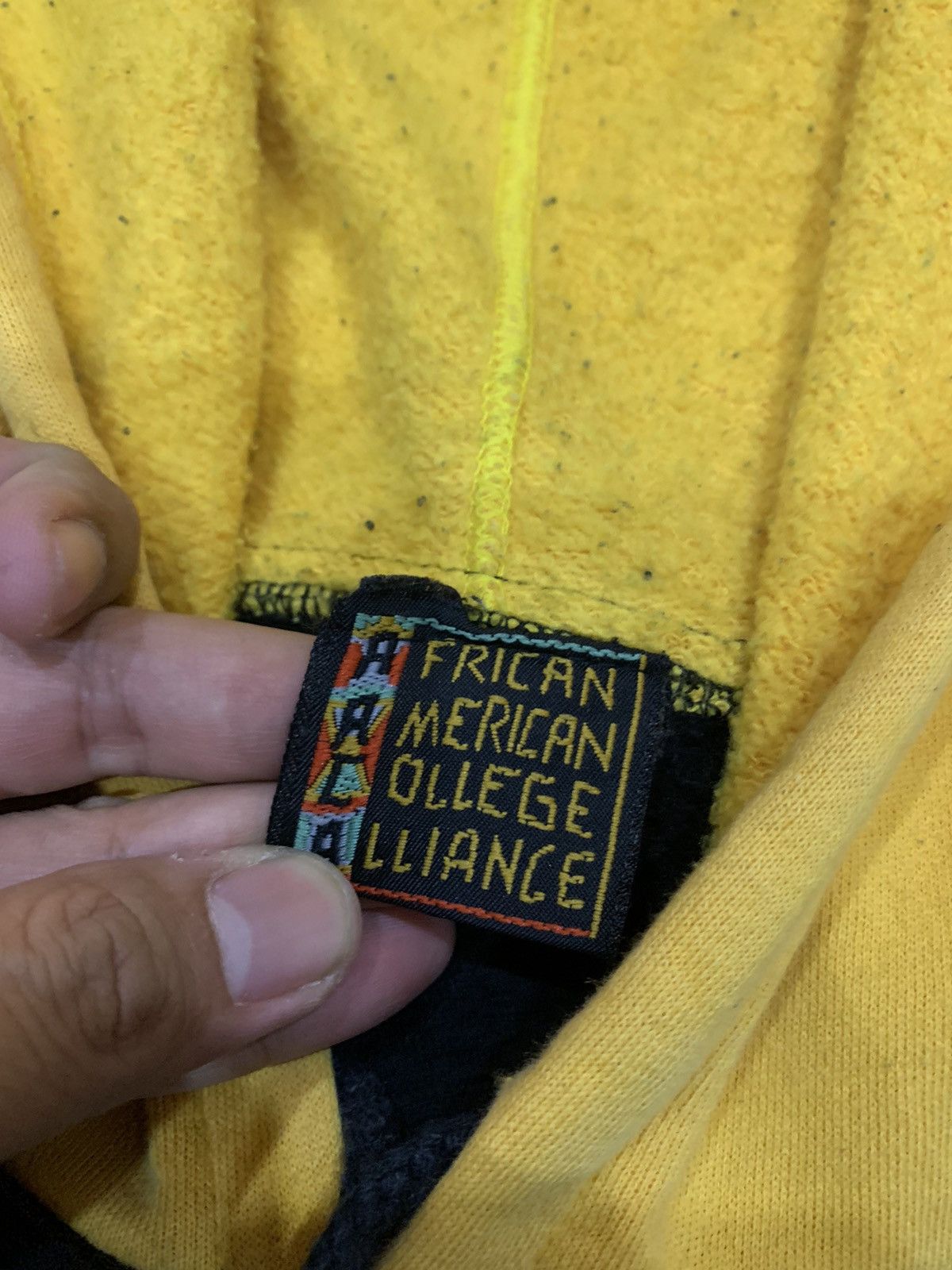 Band Tees 1990s AFRICAN AMERICAN COLLEGE ALLIANCE AACA HOODIE Size US XL / EU 56 / 4 - 6 Thumbnail