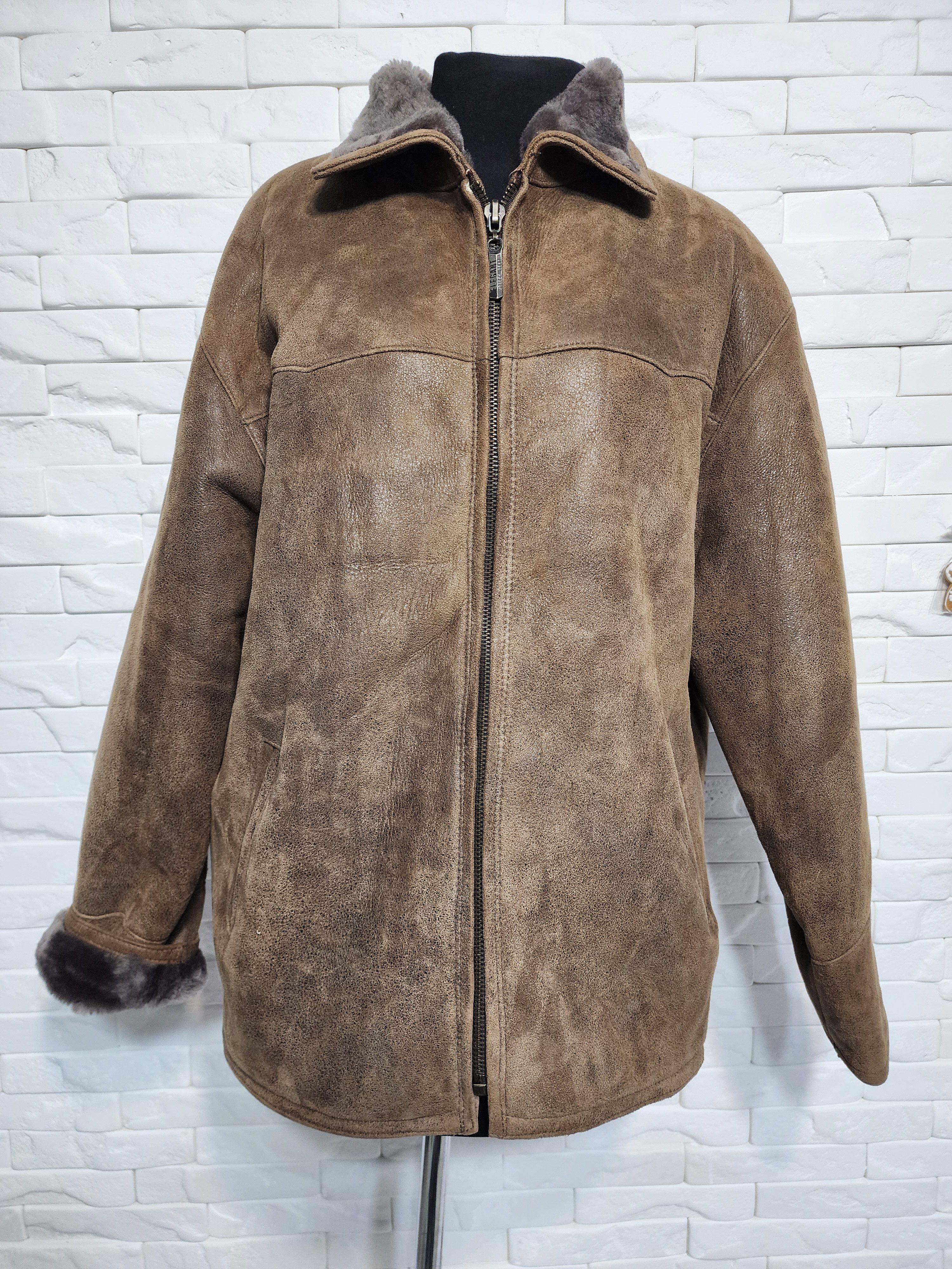 Furla Men's Brown Sheepskin Coat: White Fur, Metal Zipper Size US L / EU 52-54 / 3 - 1 Thumbnail
