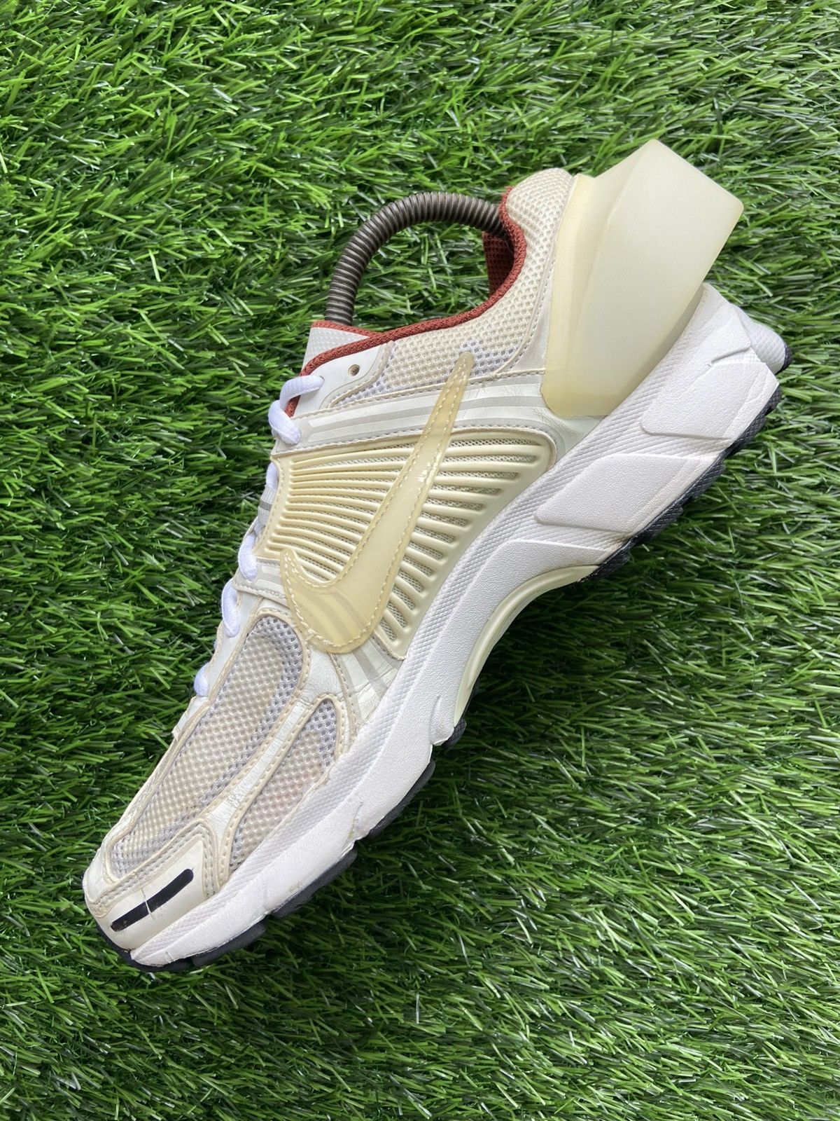 A-COLD-WALL* × Nike Nike Zoom Vomero 5 A Cold Wall Sail Size US 9 / EU 42 - 14 Thumbnail