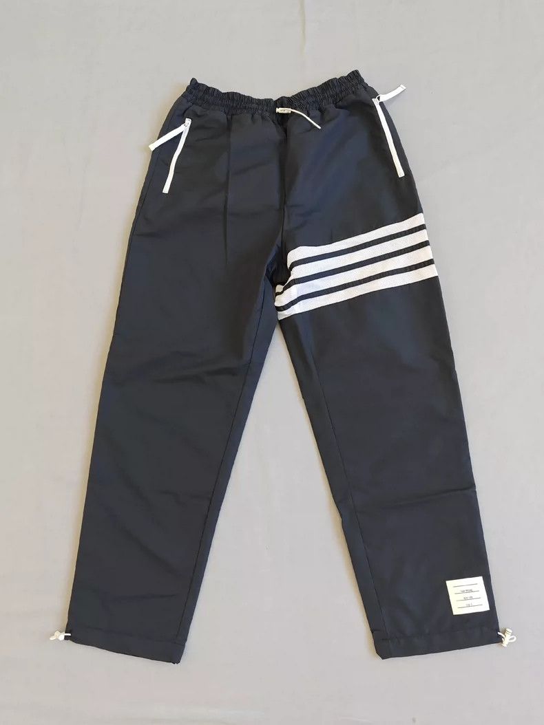 Thom Browne Thom Browne size2 Nylon casual sportswear Size US 26 / EU 42 - 1 Thumbnail