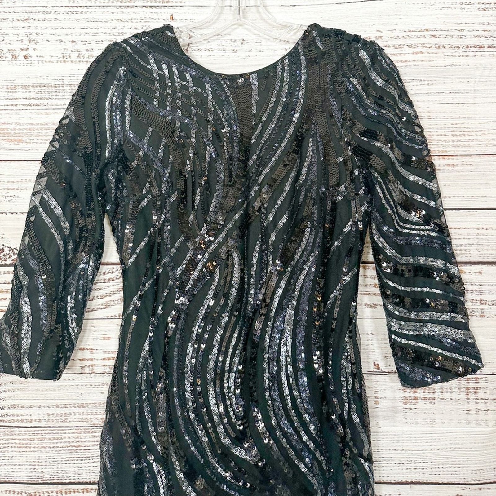 Express Express Black Sequin Mini Dress, EUC, Size 2, MSRP $128 Size XS / US 0-2 / IT 36-38 - 4 Thumbnail