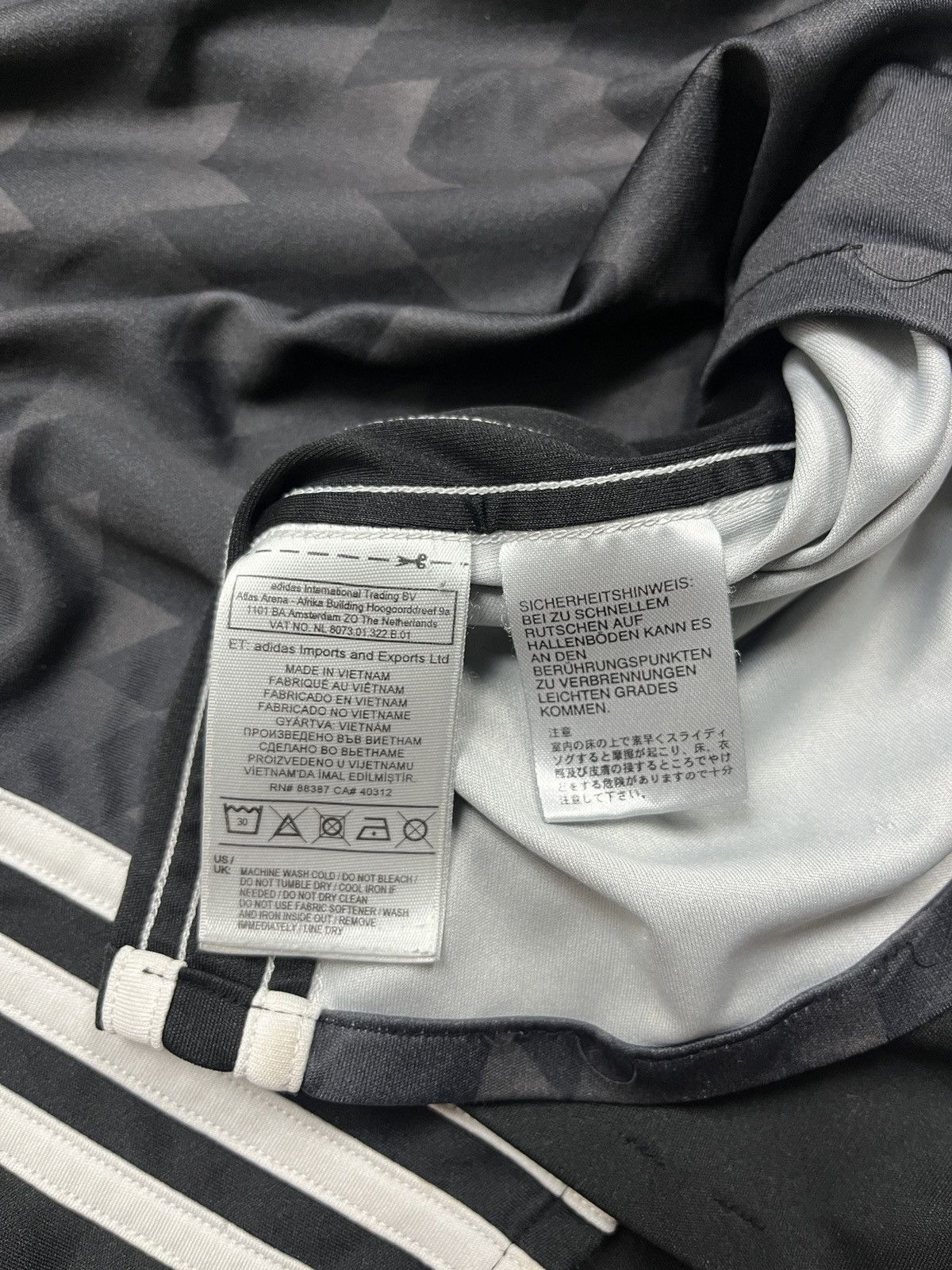 Nike Nike Manchester United 2017/18 Away Soccer Jersey Longsleeve Size US L / EU 52-54 / 3 - 13 Thumbnail
