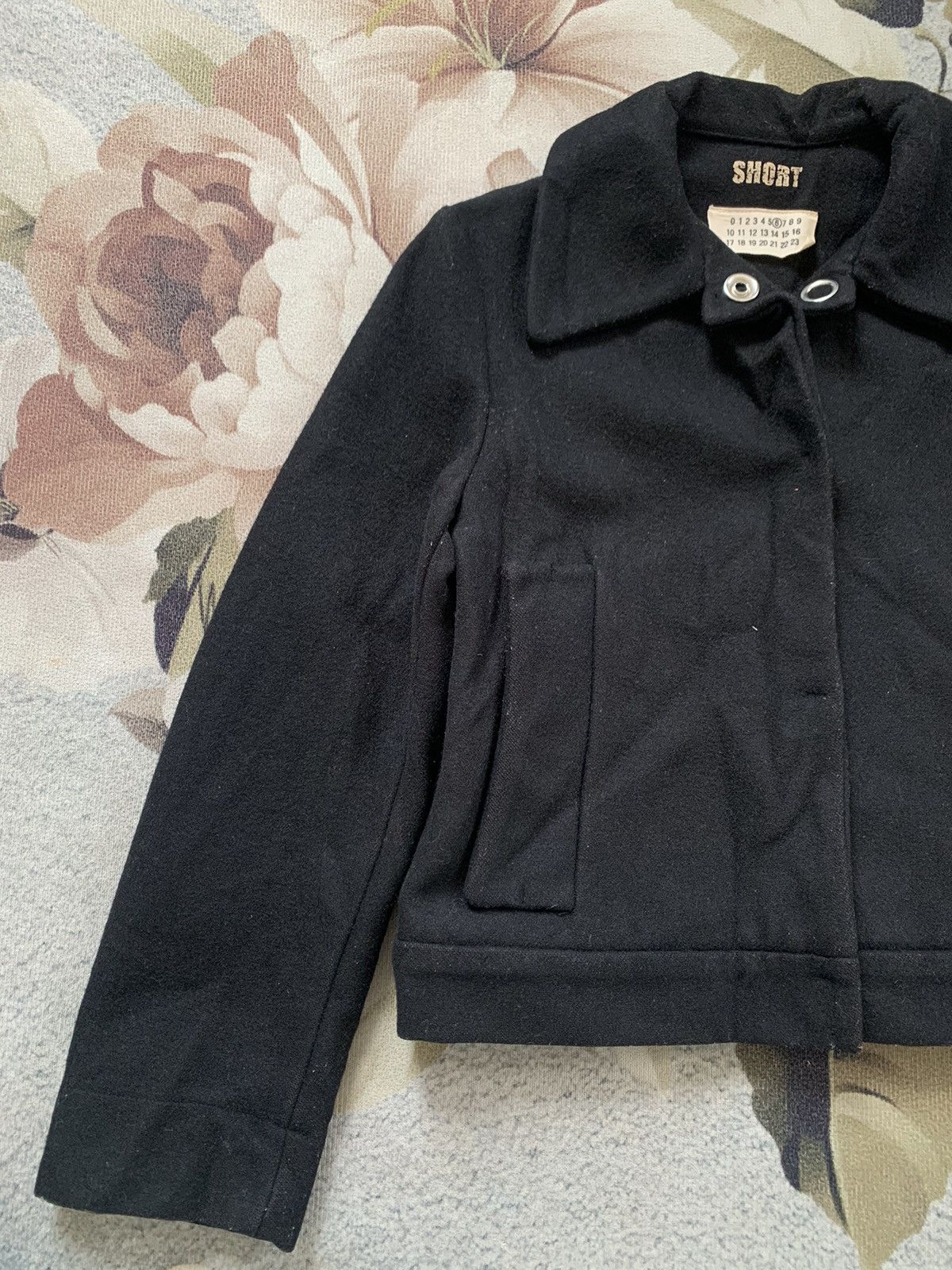 Maison Margiela MM6 Maison Margiela Short Blend Wool Jacket Size S / US 4 / IT 40 - 3 Thumbnail