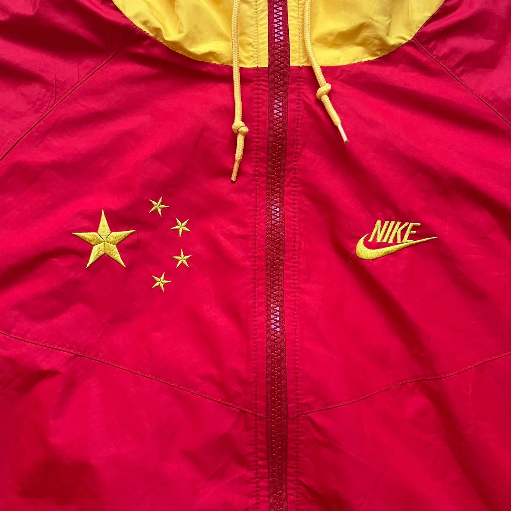 Nike Nike China Olympics 2008 Split Windbreaker (Medium) Size US M / EU 48-50 / 2 - 2 Thumbnail