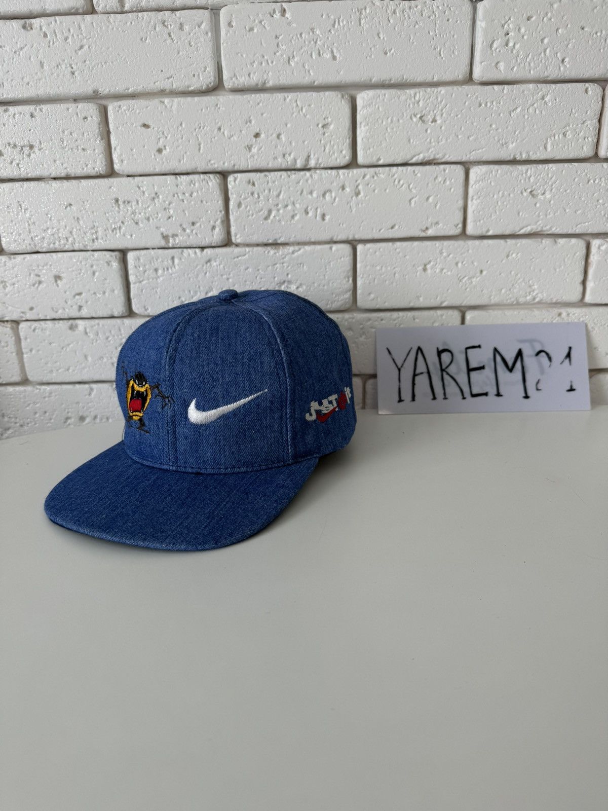 Nike Looney Tunes Nike vintage cap hat Size ONE SIZE - 1 Thumbnail
