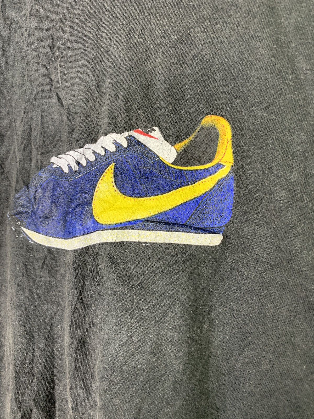 Nike × Vintage Vintage Authentic Nike shoes Logo T Shirt Size US L / EU 52-54 / 3 - 8 Thumbnail