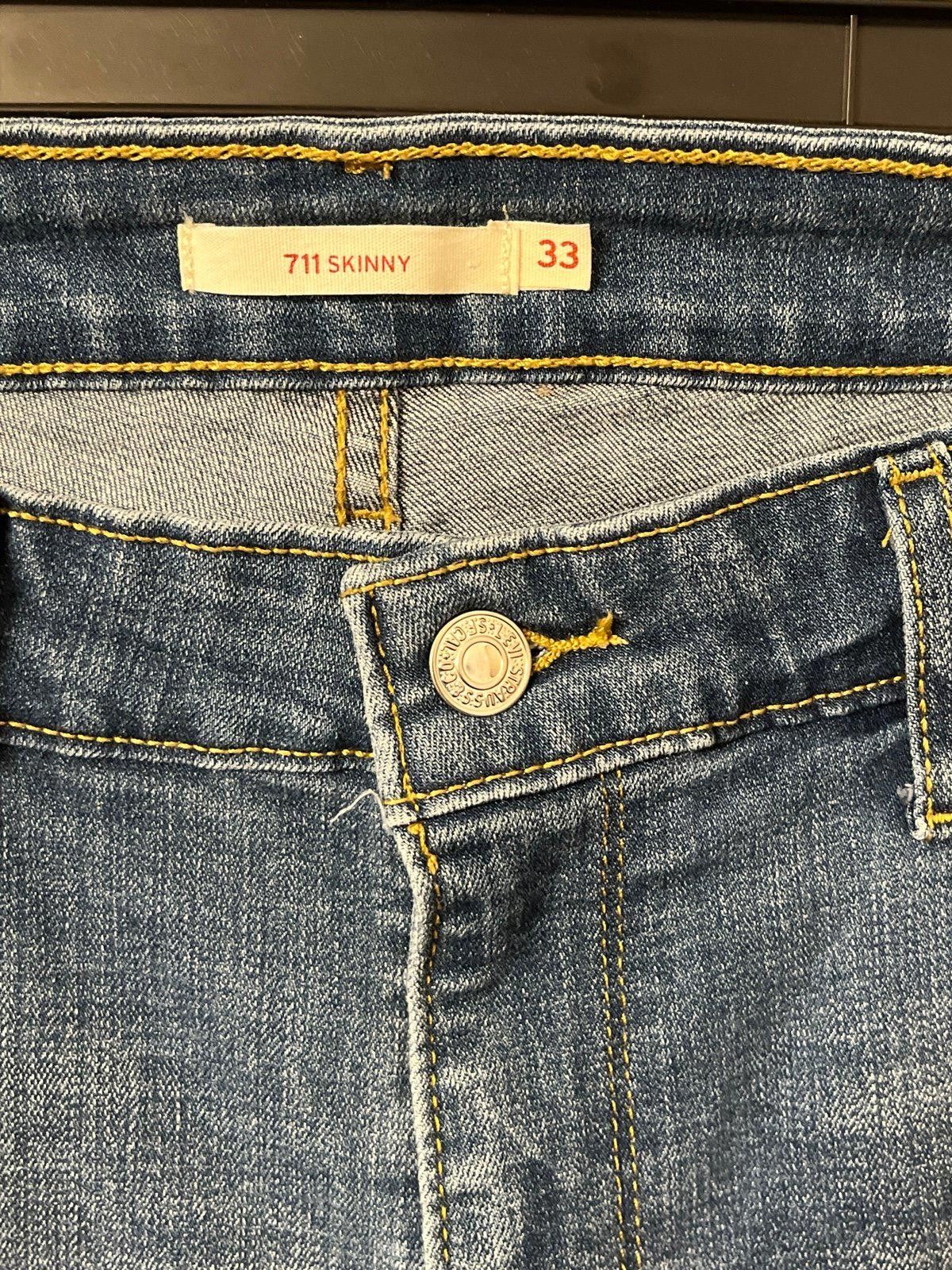 Levi's Levi Jeans 711 Skinny size 33 womens blue jeans Size 33" - 2 Thumbnail
