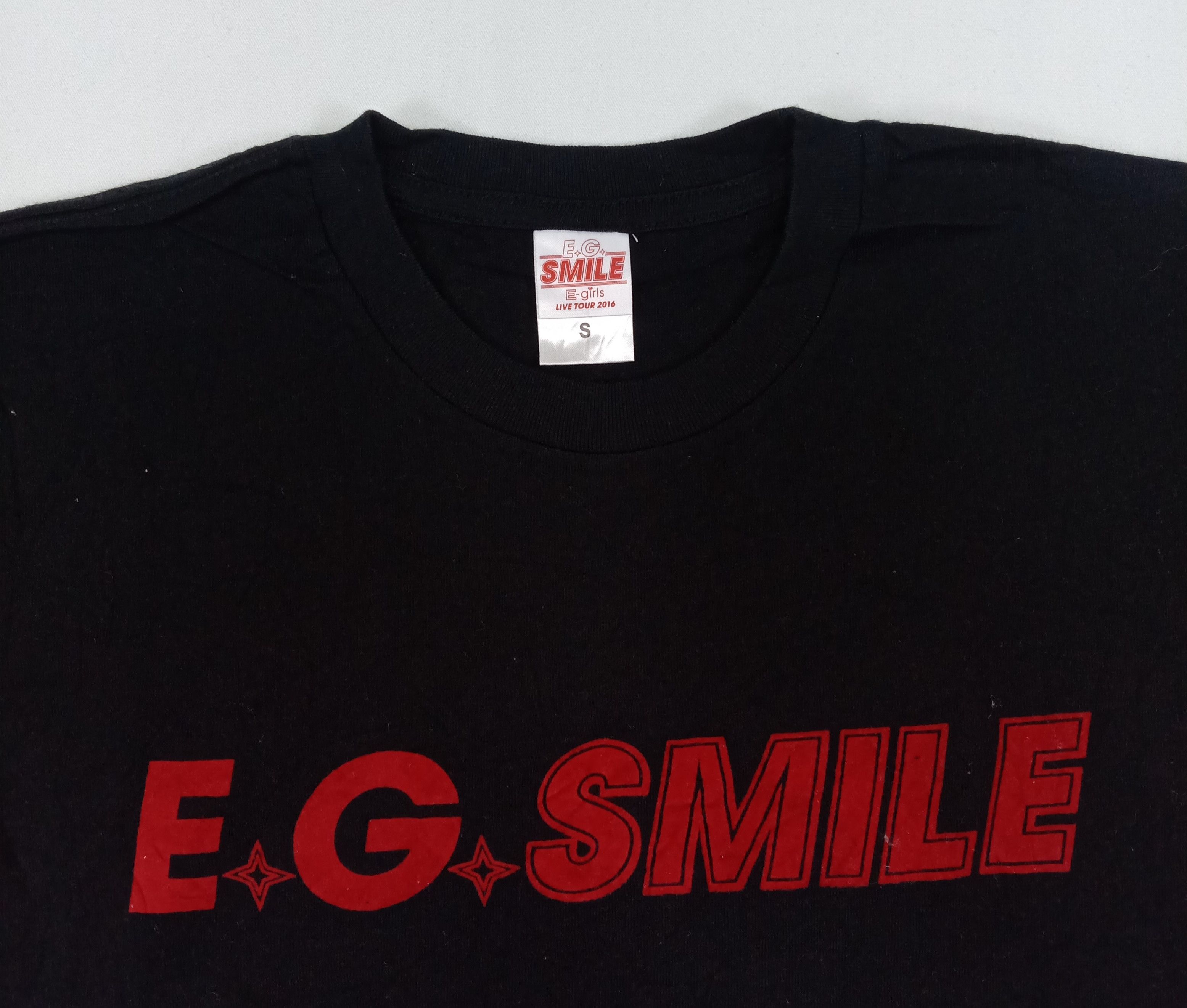 Band Tees EG Smile 2016 Tour T Shirt Size S / US 4 / IT 40 - 4 Thumbnail