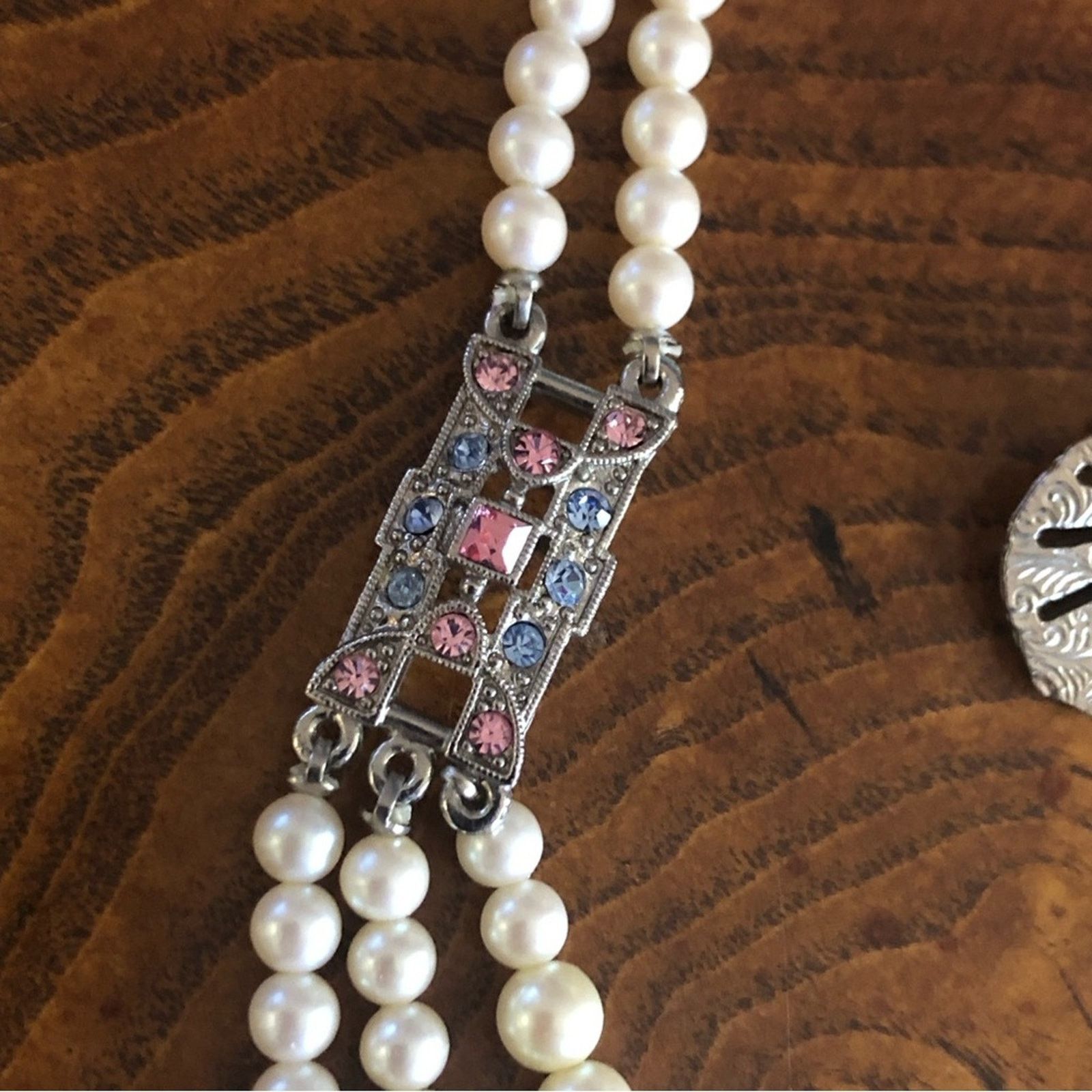 Vintage Vintage 1928 elegant classy pearl necklace and earring set Size ONE SIZE - 11 Thumbnail